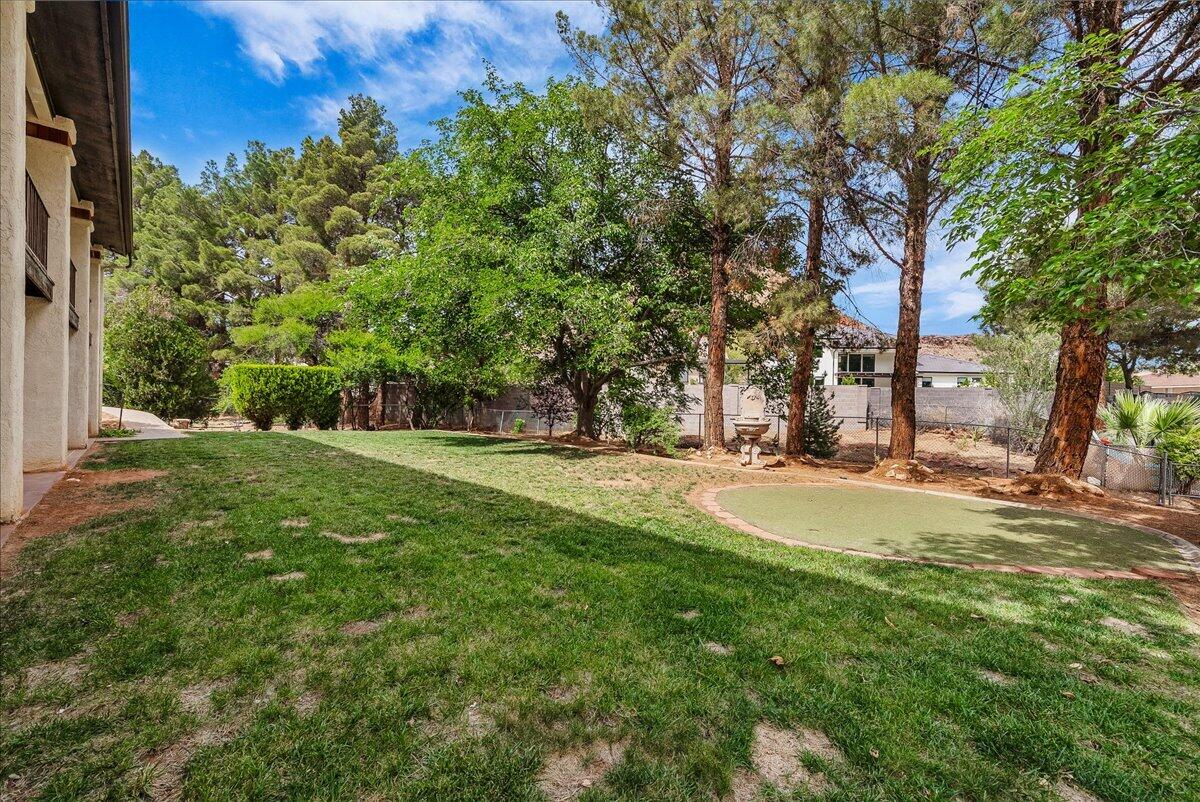 BLOOMINGTON COUNTRY CLUB - Residential