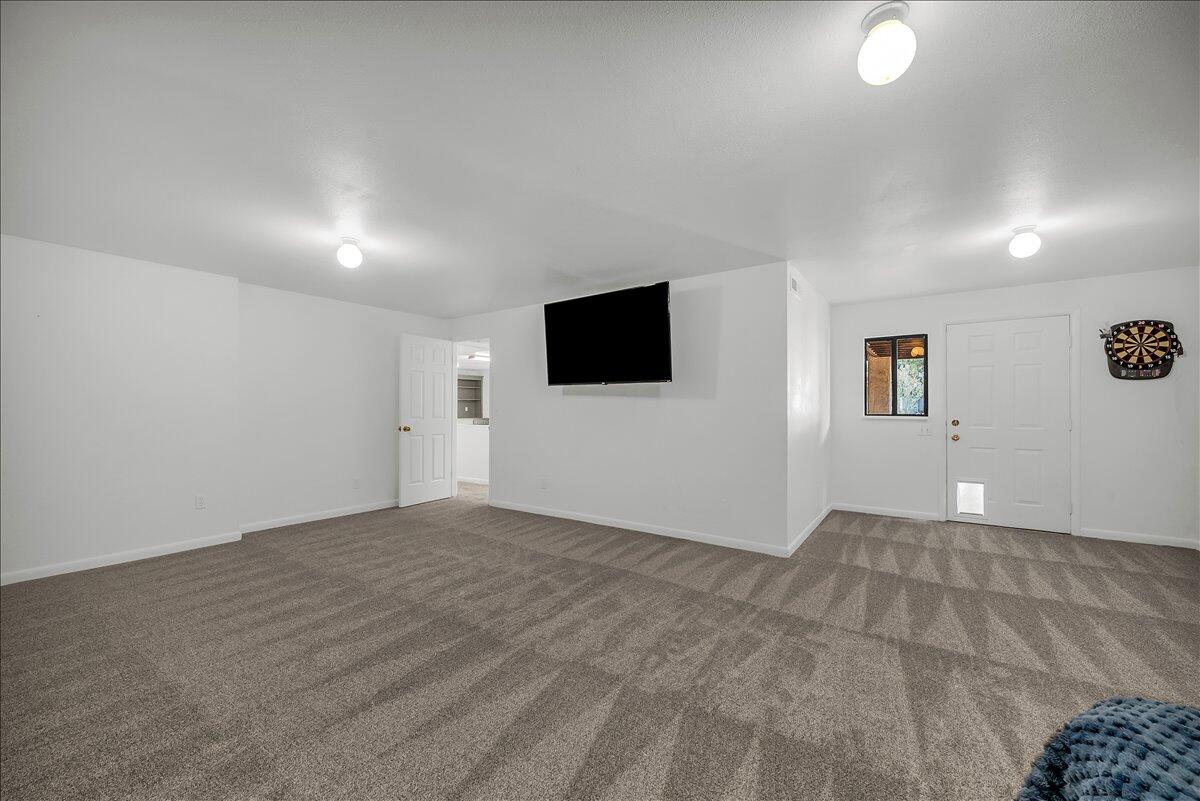 BLOOMINGTON COUNTRY CLUB - Residential