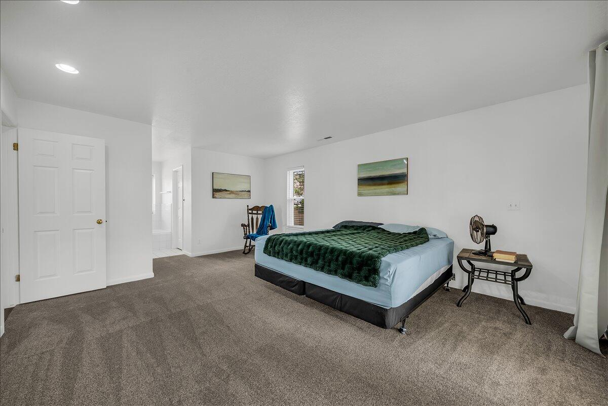 BLOOMINGTON COUNTRY CLUB - Residential