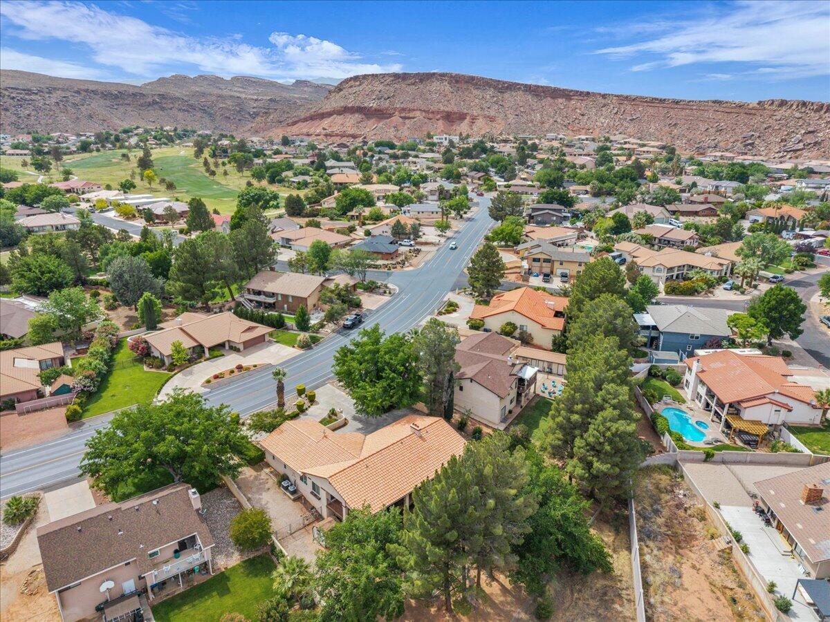 BLOOMINGTON COUNTRY CLUB - Residential