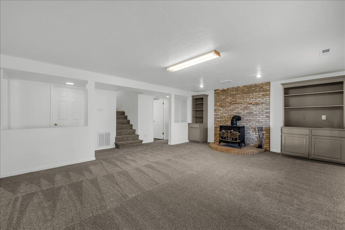 BLOOMINGTON COUNTRY CLUB - Residential