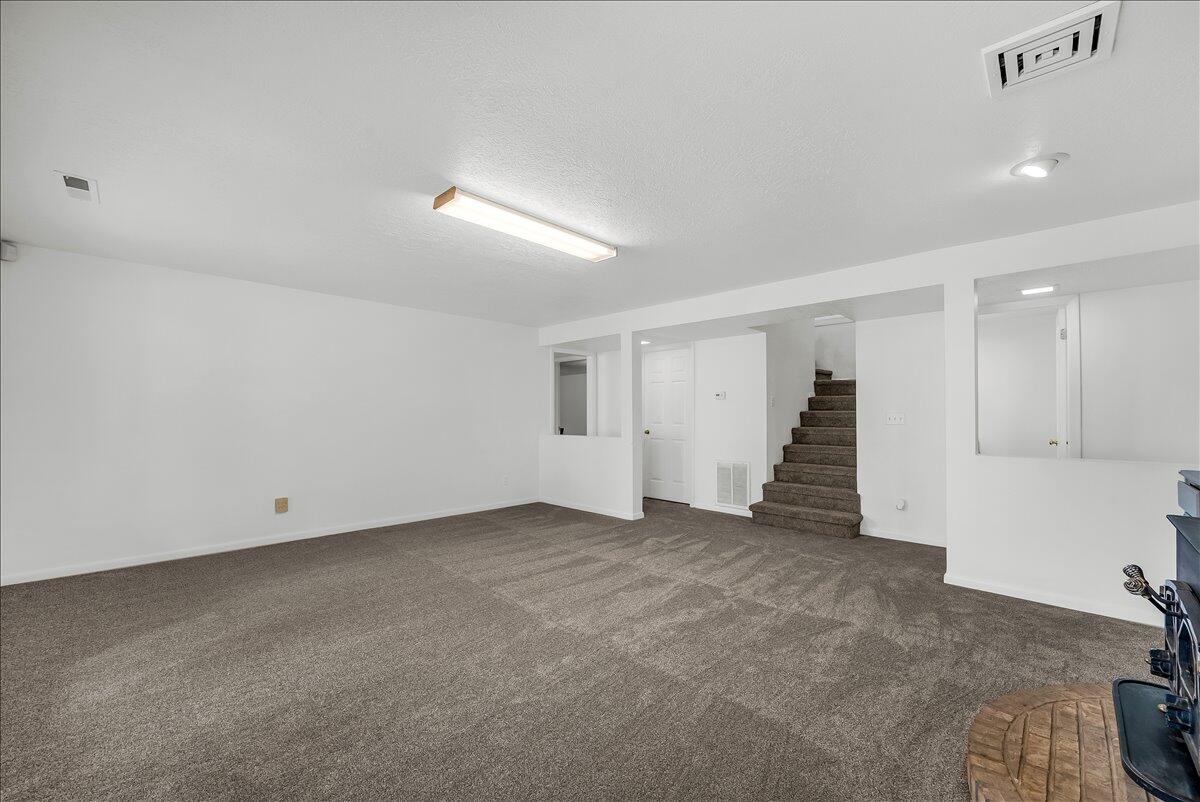 BLOOMINGTON COUNTRY CLUB - Residential