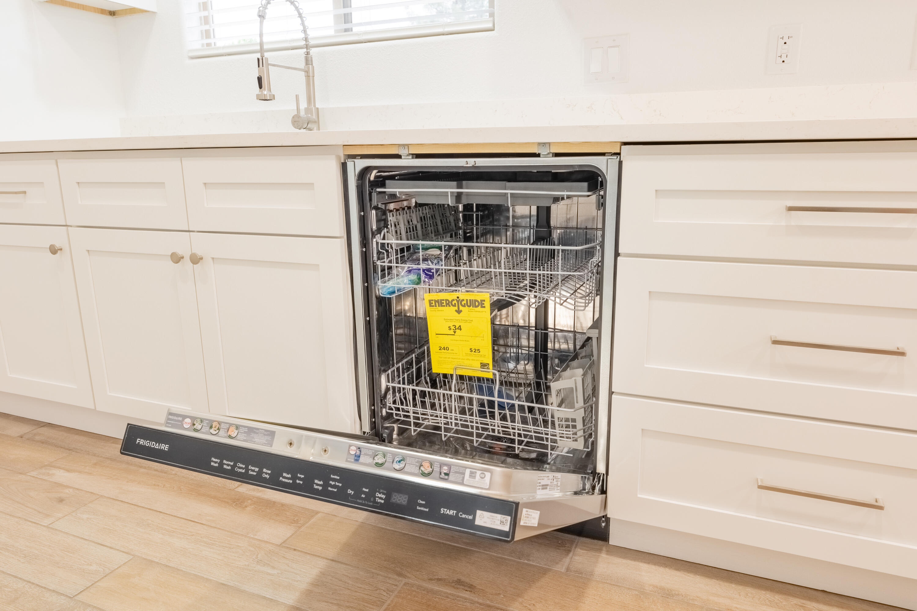 ROYAL OAKS - Residential