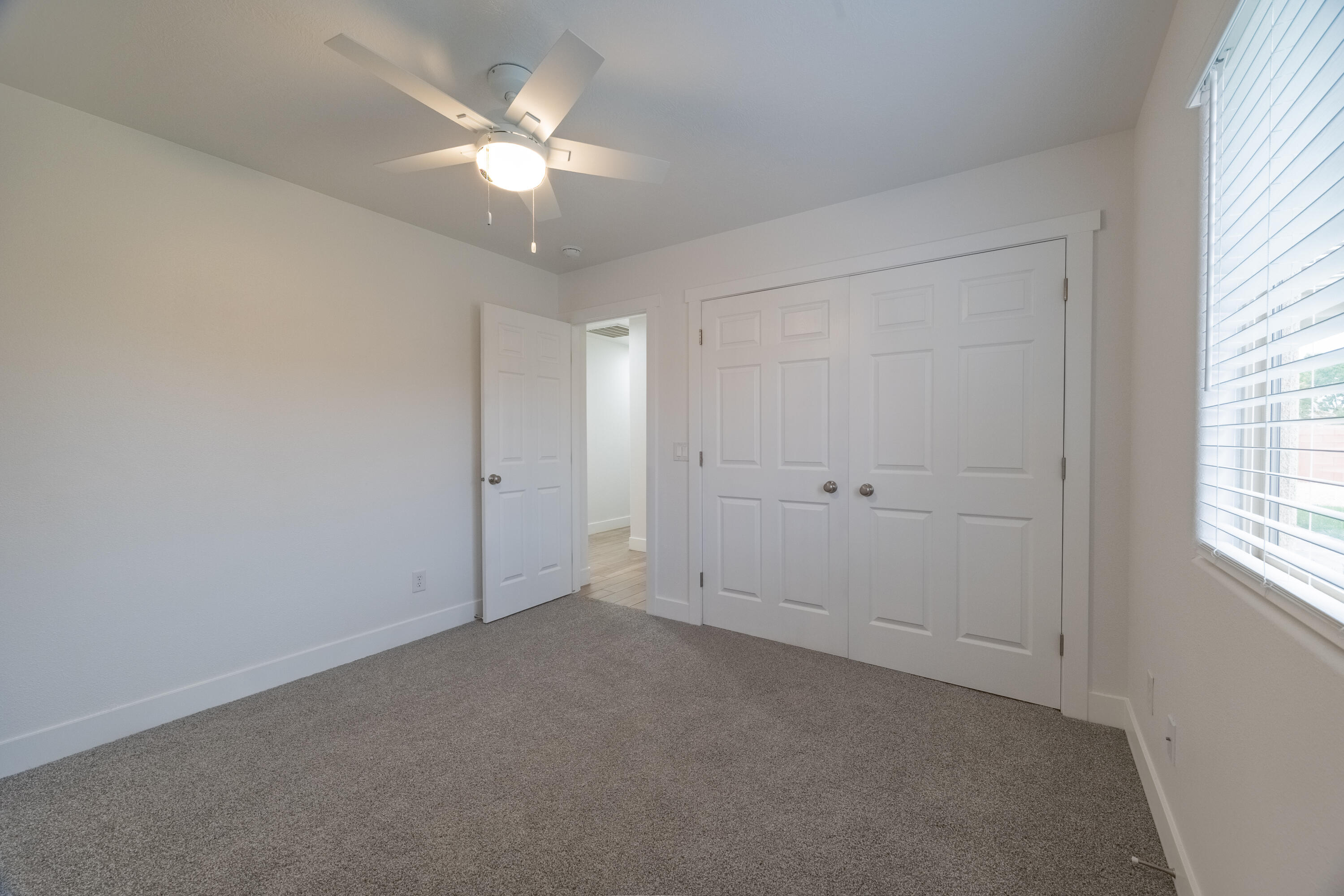 ROYAL OAKS - Residential