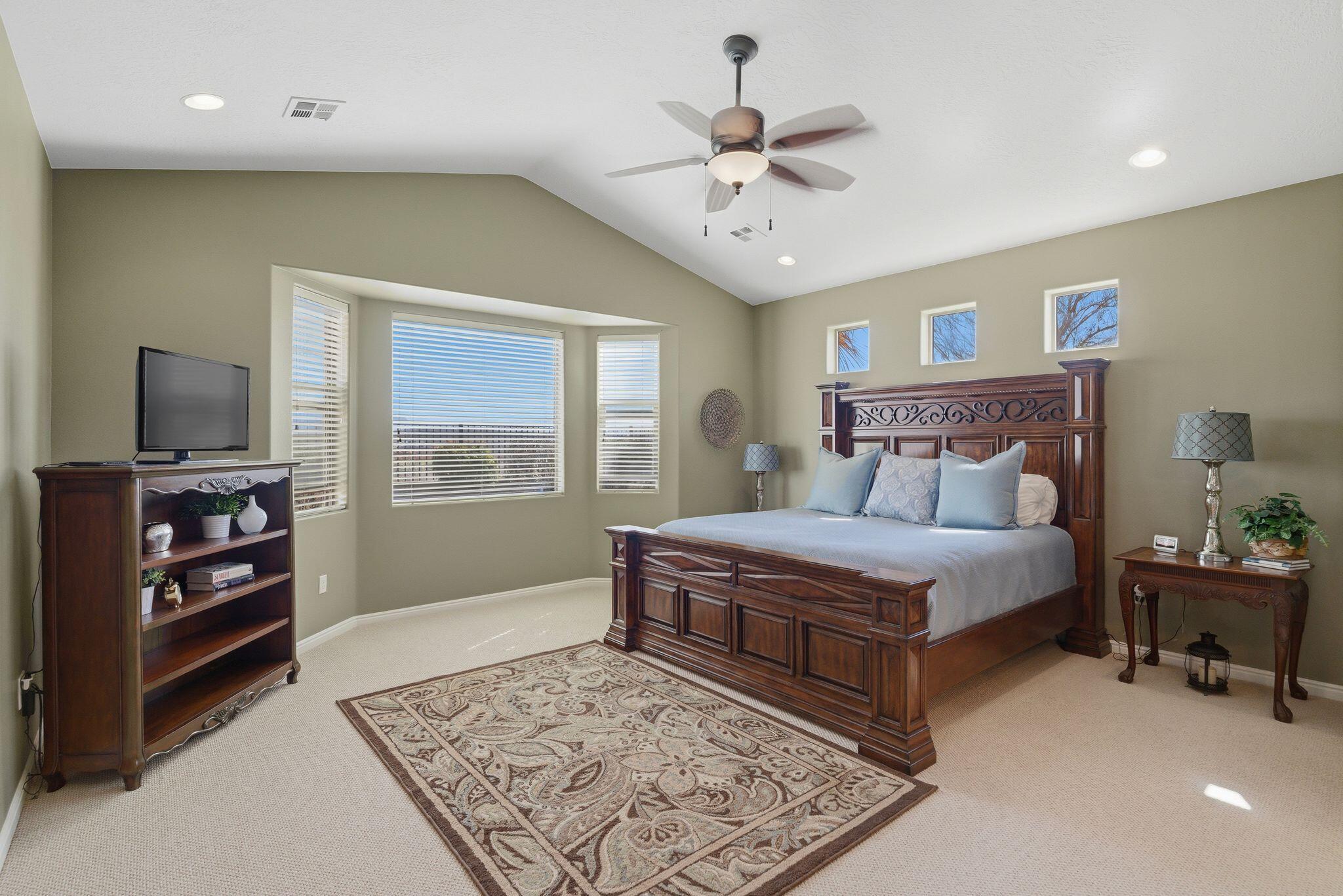 CORAL CANYON - Residential