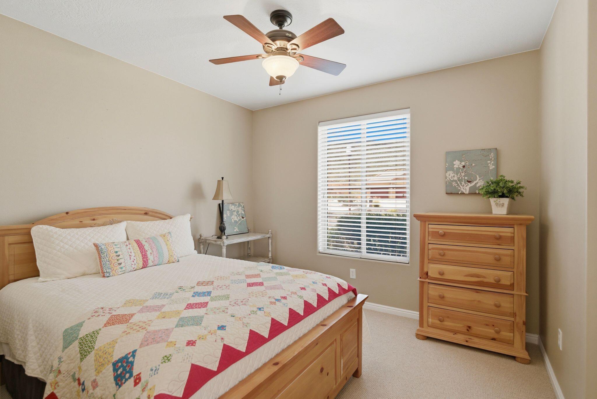 CORAL CANYON - Residential