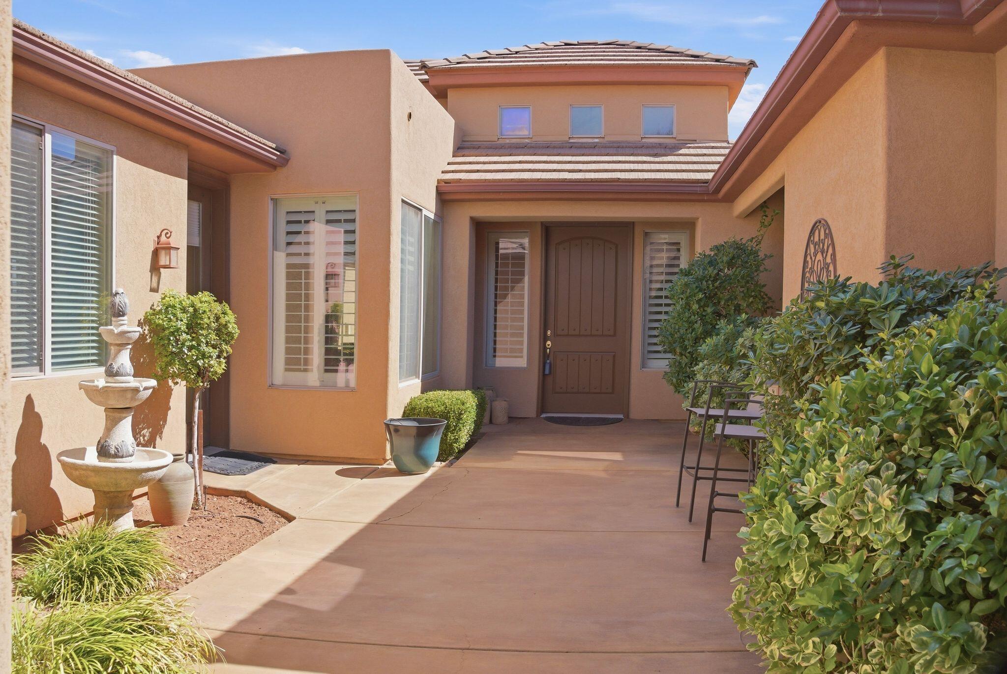 CORAL CANYON - Residential