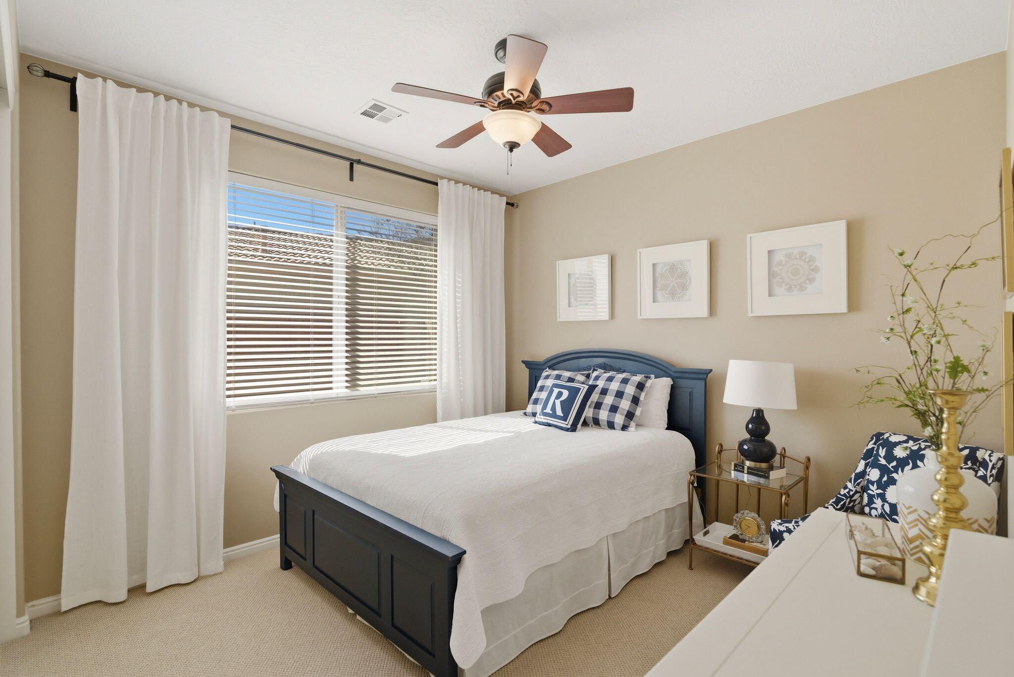 CORAL CANYON - Residential