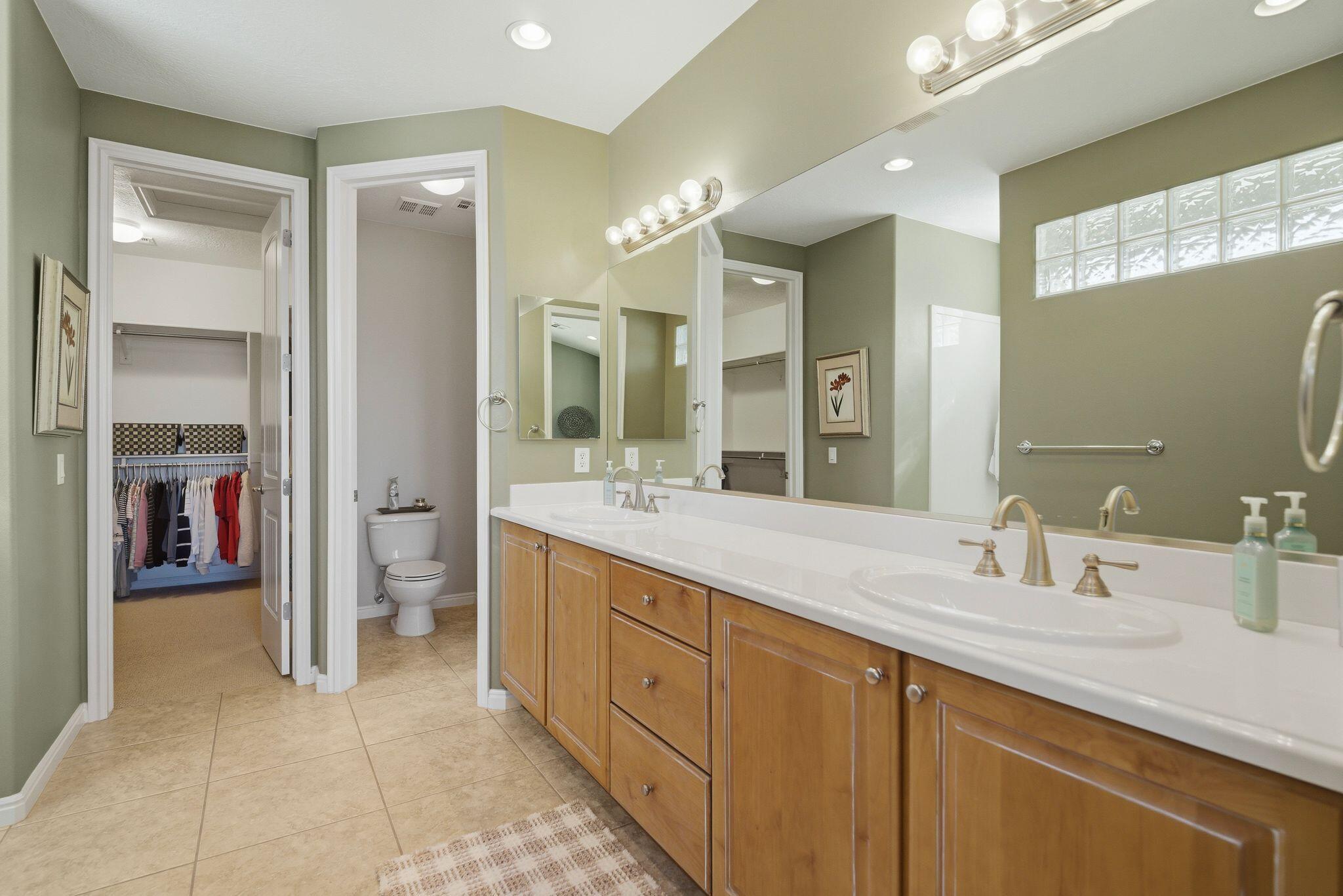 CORAL CANYON - Residential