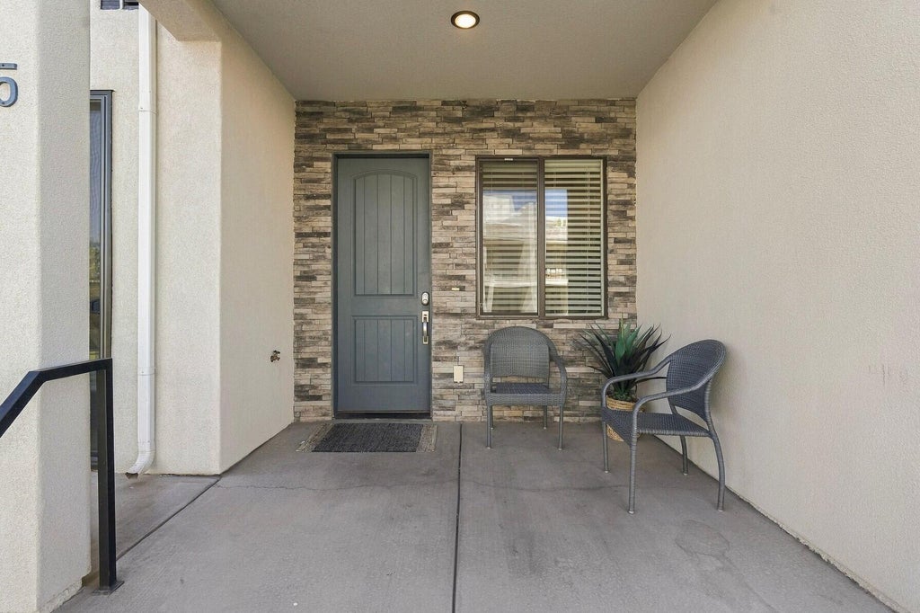 Photo of 710 W Akoya Pearl ST 85 #85, Saint George, UT 84790 (MLS # 26-276361)
