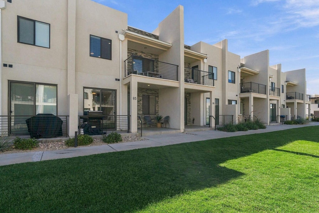 Photo of 710 W Akoya Pearl ST 85 #85, Saint George, UT 84790 (MLS # 26-276361)