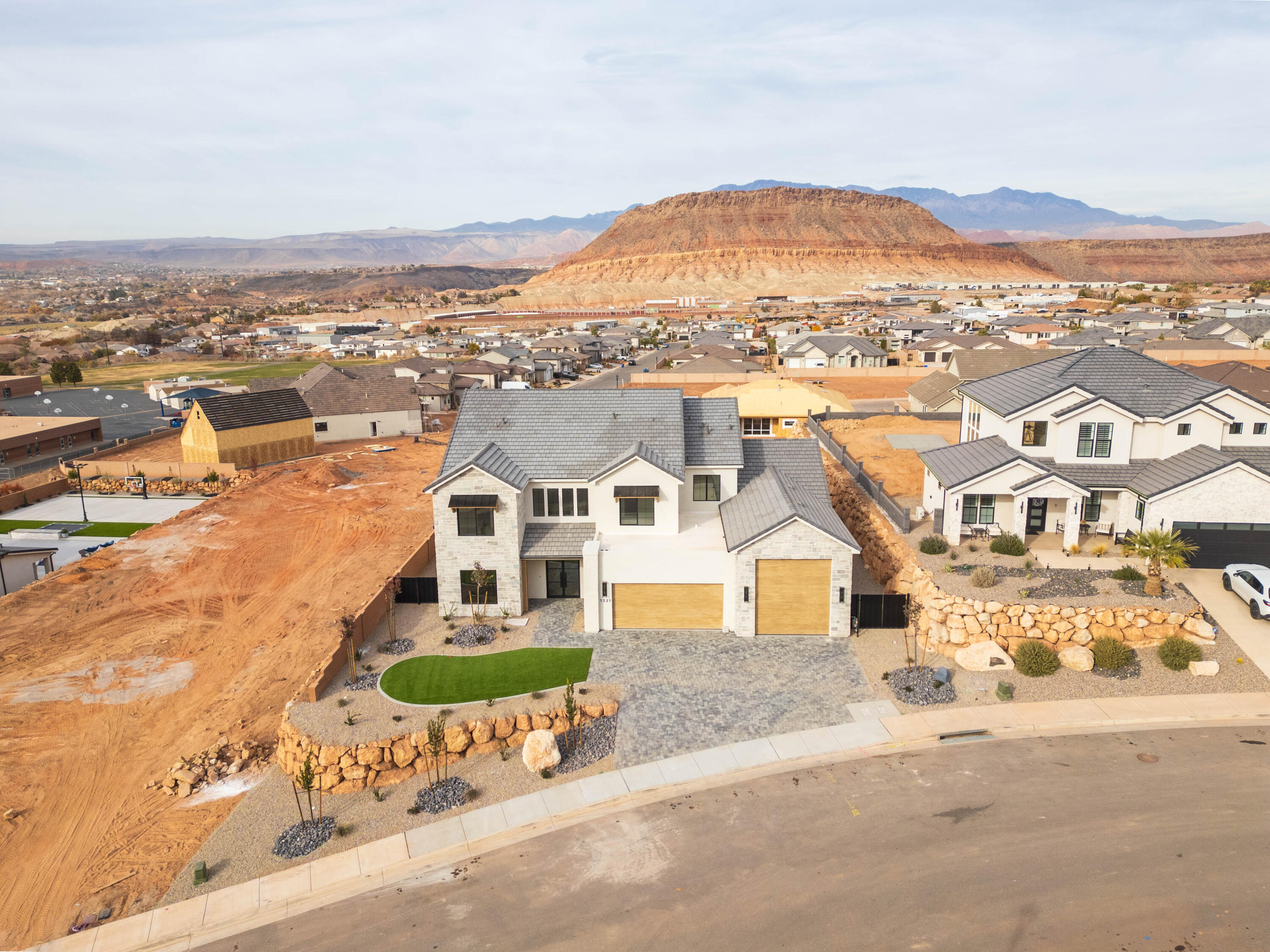 HEIGHTS AT WASHINGTON BENCH - Residential