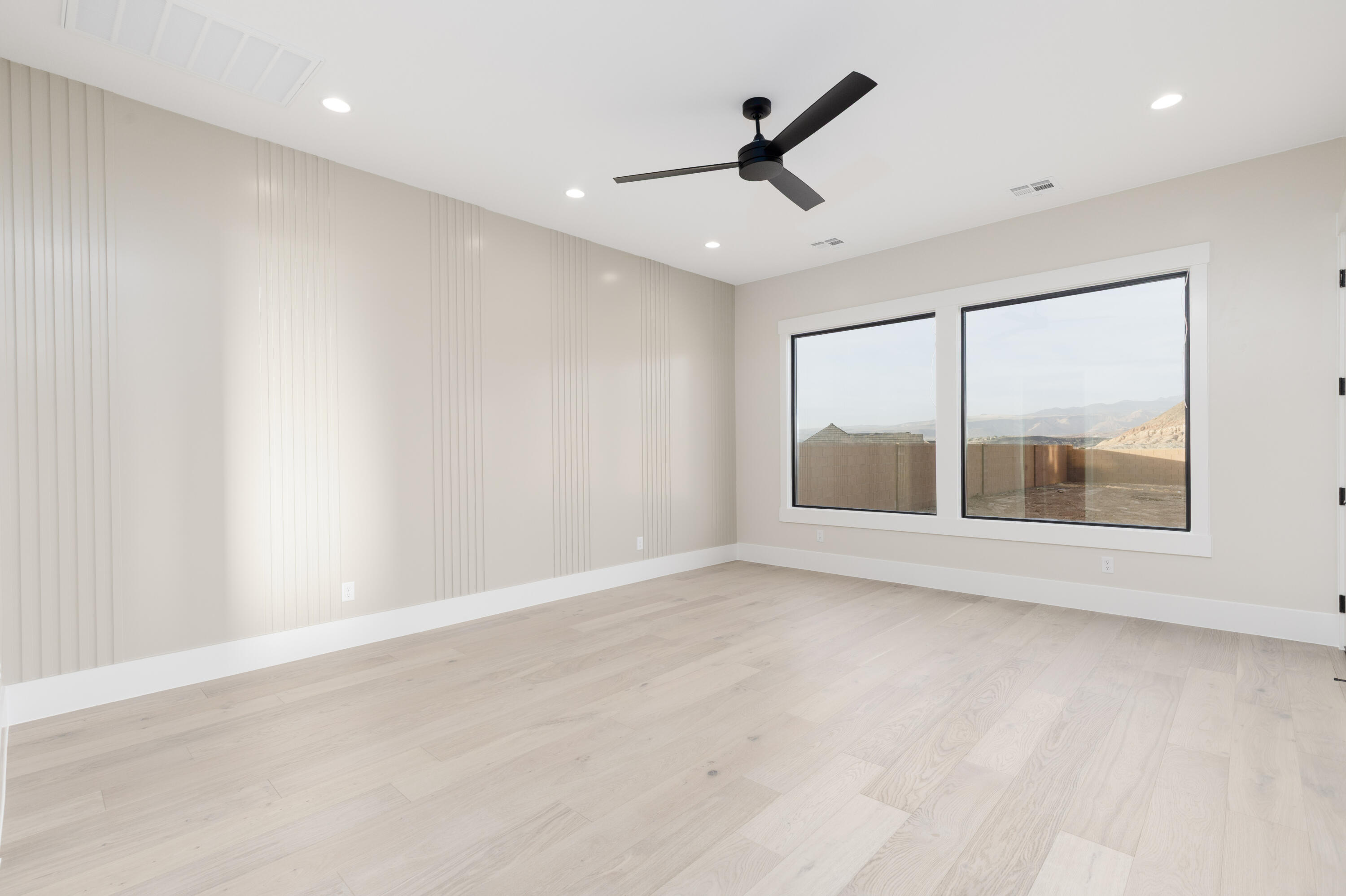 HEIGHTS AT WASHINGTON BENCH - Residential