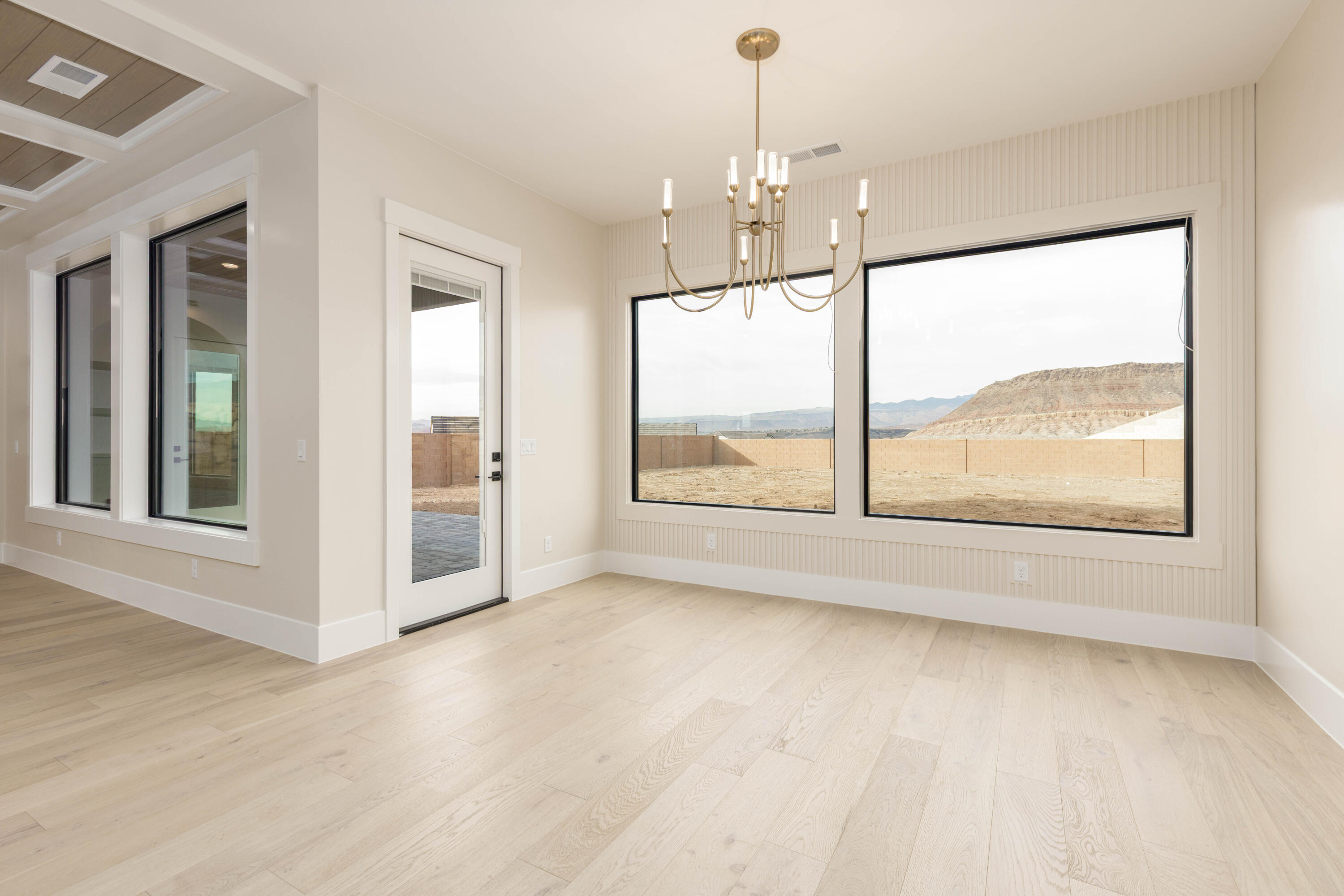 HEIGHTS AT WASHINGTON BENCH - Residential