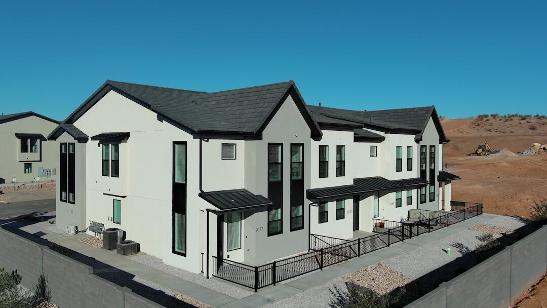 ROCKLAND TOWNHOMES - Residential