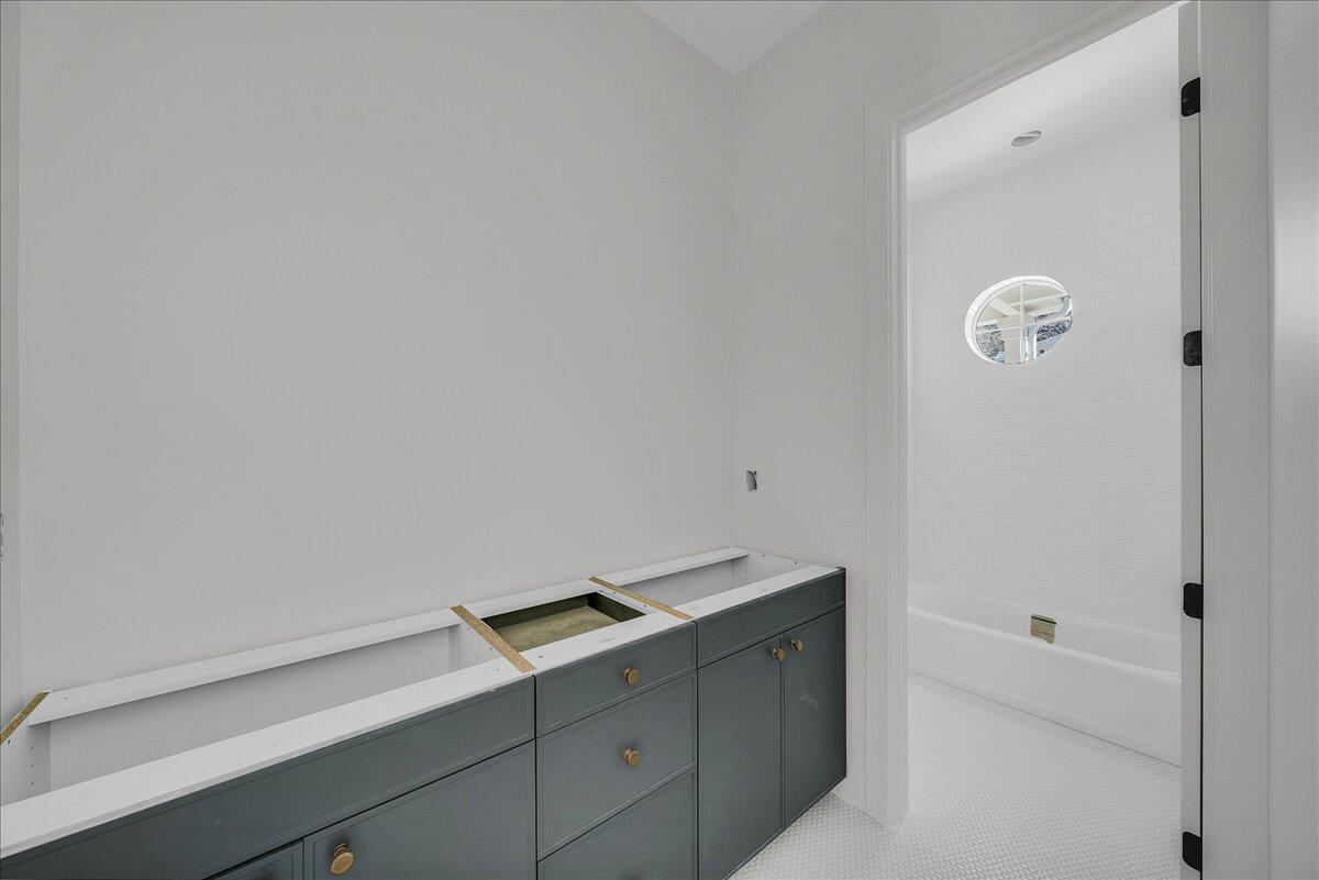 DIXIE SPRINGS - Residential