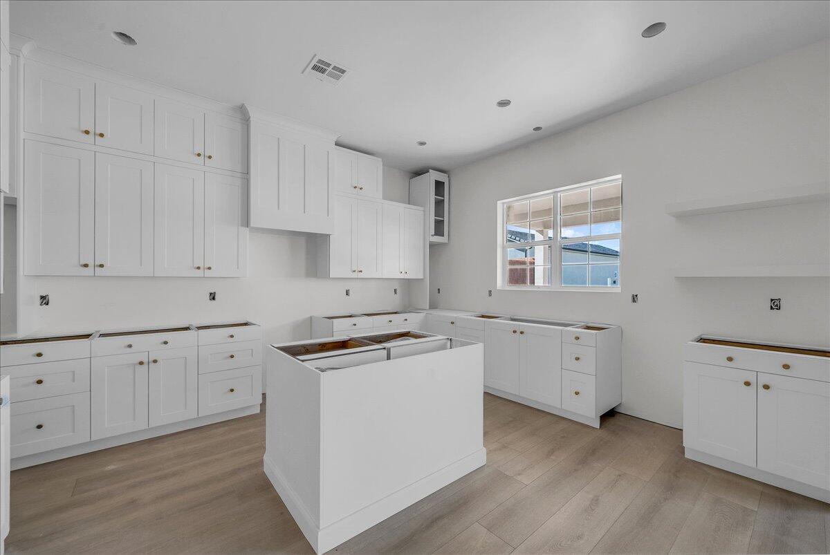 DIXIE SPRINGS - Residential