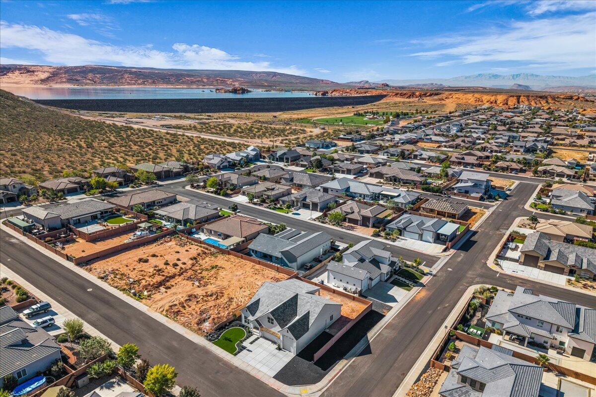 DIXIE SPRINGS - Residential