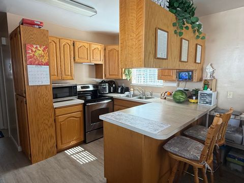 Tiny photo for 1225 N Dixie Downs Road 122 #122, Saint George, UT 84770 (MLS # 26-271412)