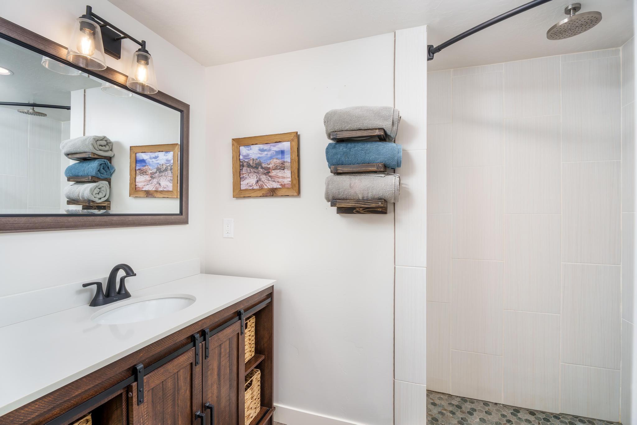 APPLE VALLEY RANCH GOOSEBERRY - Residential