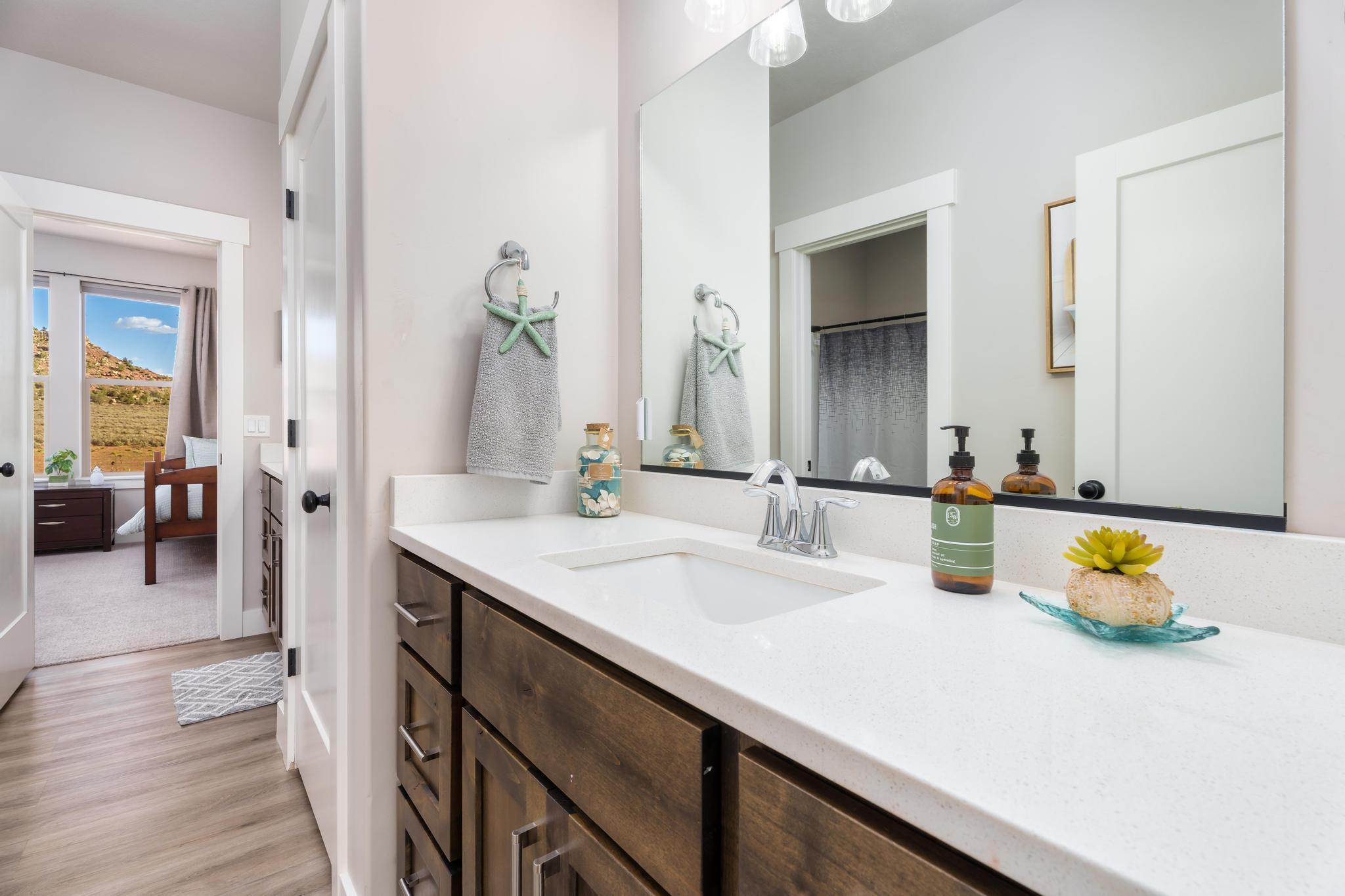 APPLE VALLEY RANCH GOOSEBERRY - Residential