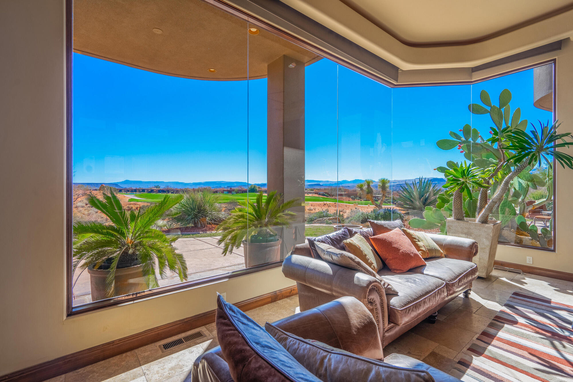 CLIFFS OF SNOW CANYON - Residential