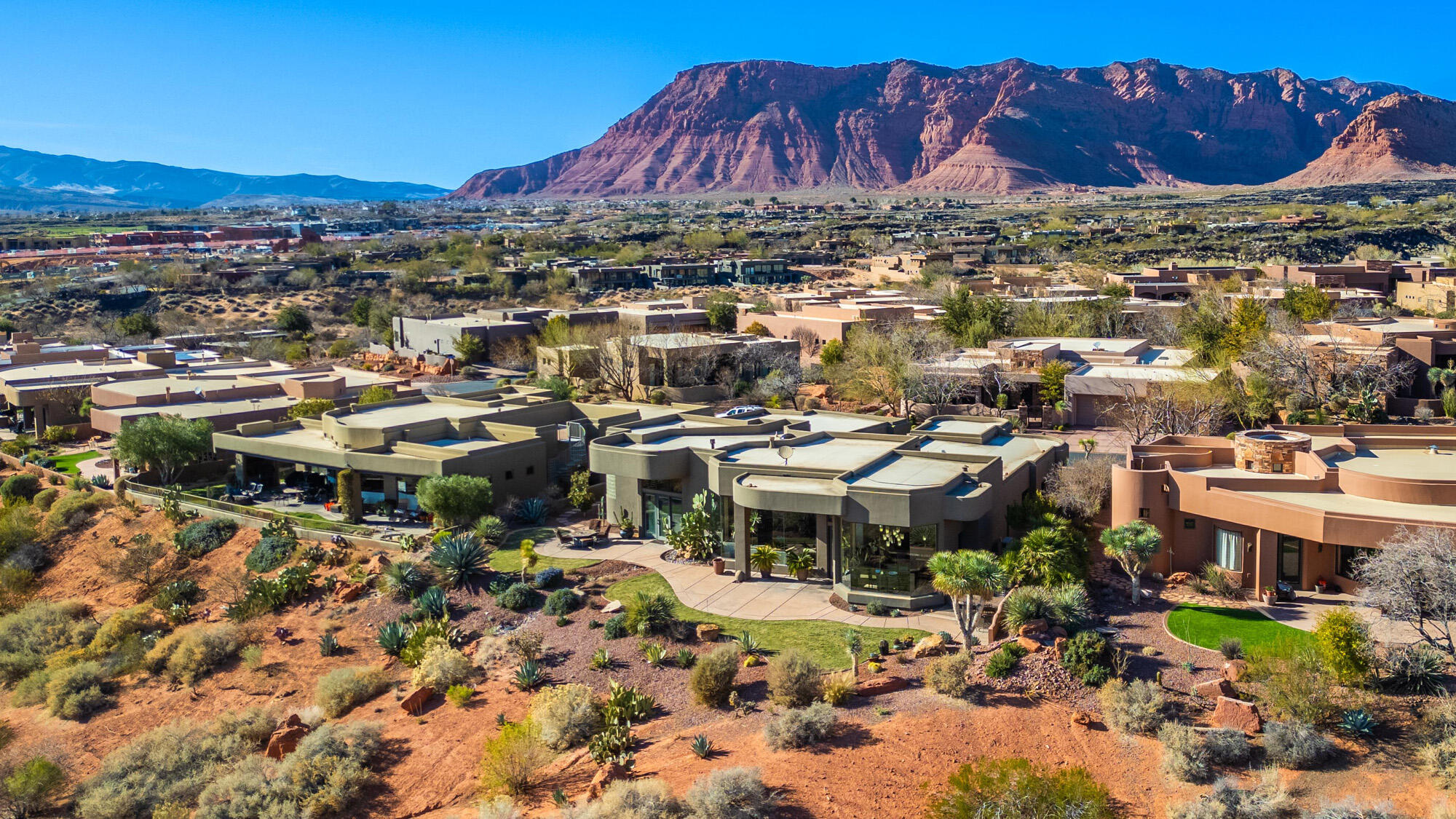 CLIFFS OF SNOW CANYON - Residential