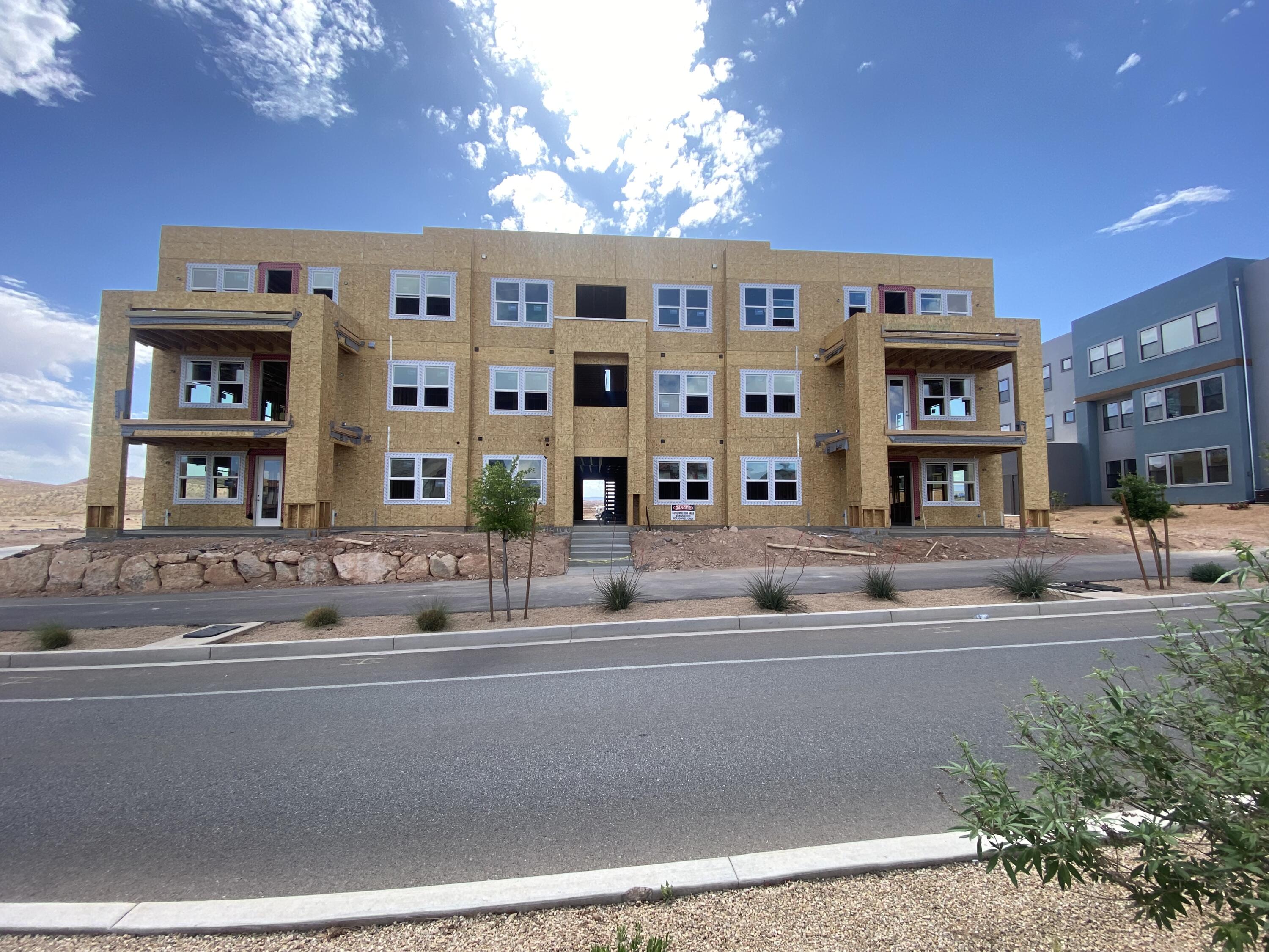 AUBURN HILLS - Residential