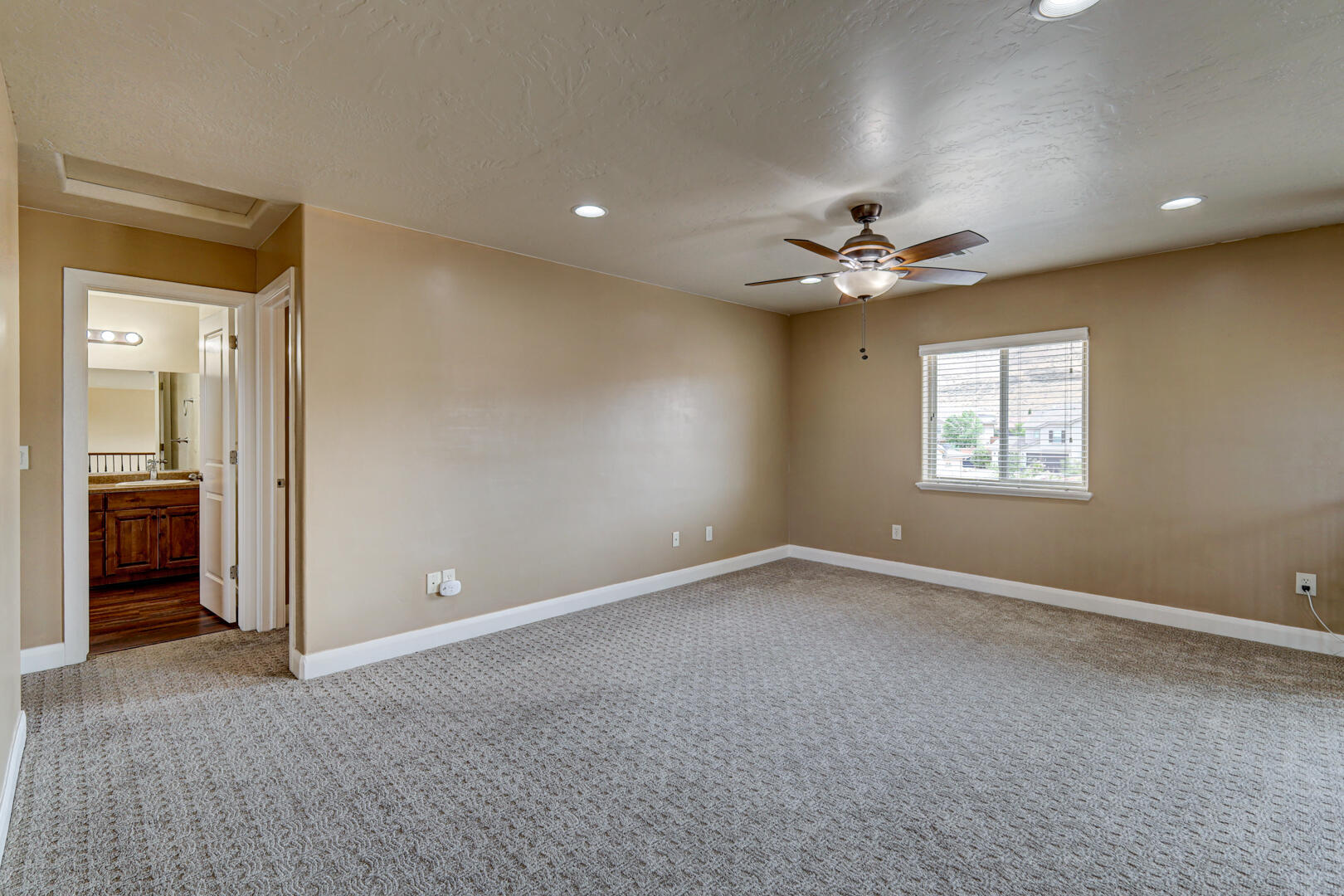 ESTATES AT HIDDEN VALLEY - Residential