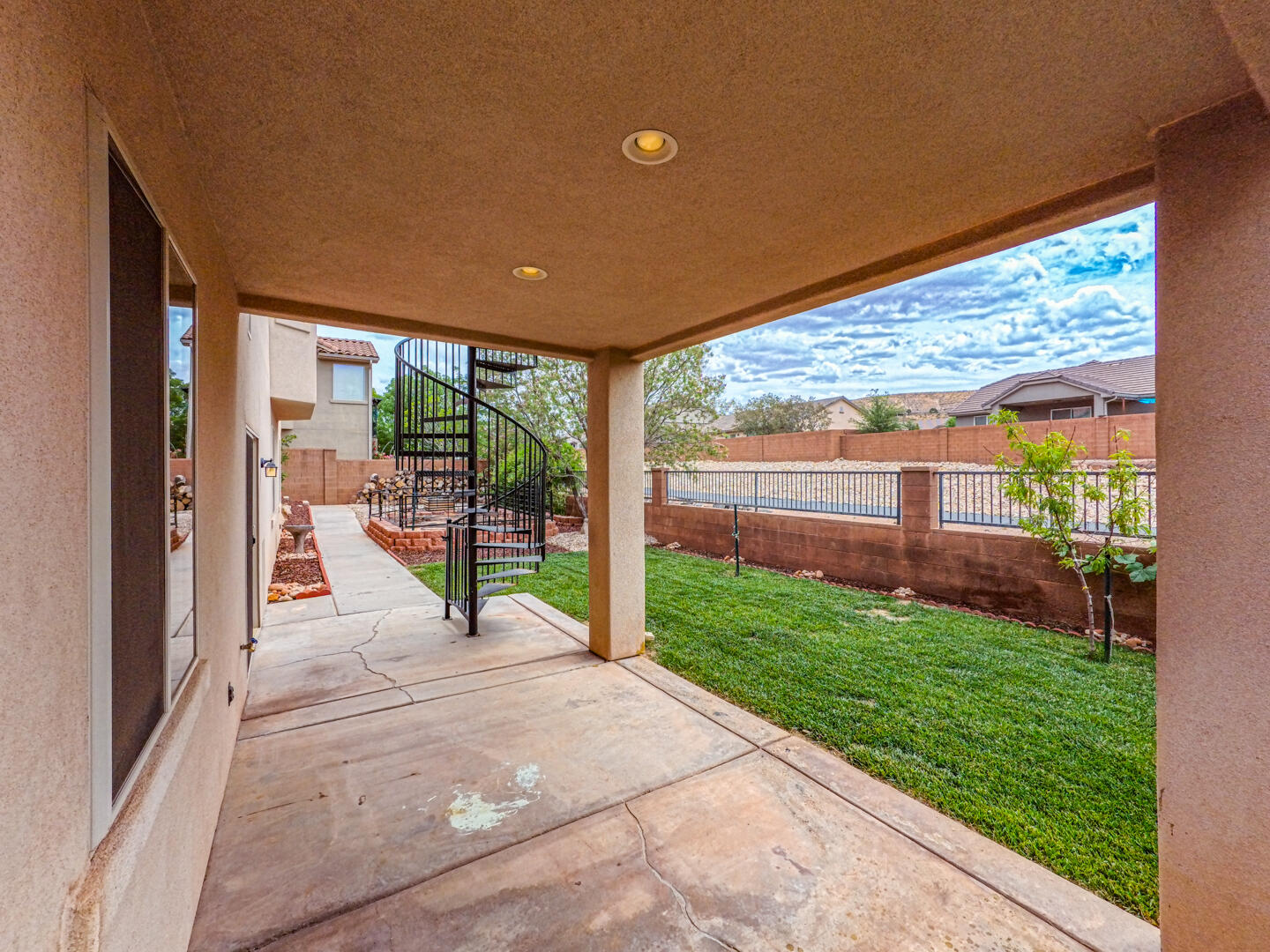 ESTATES AT HIDDEN VALLEY - Residential