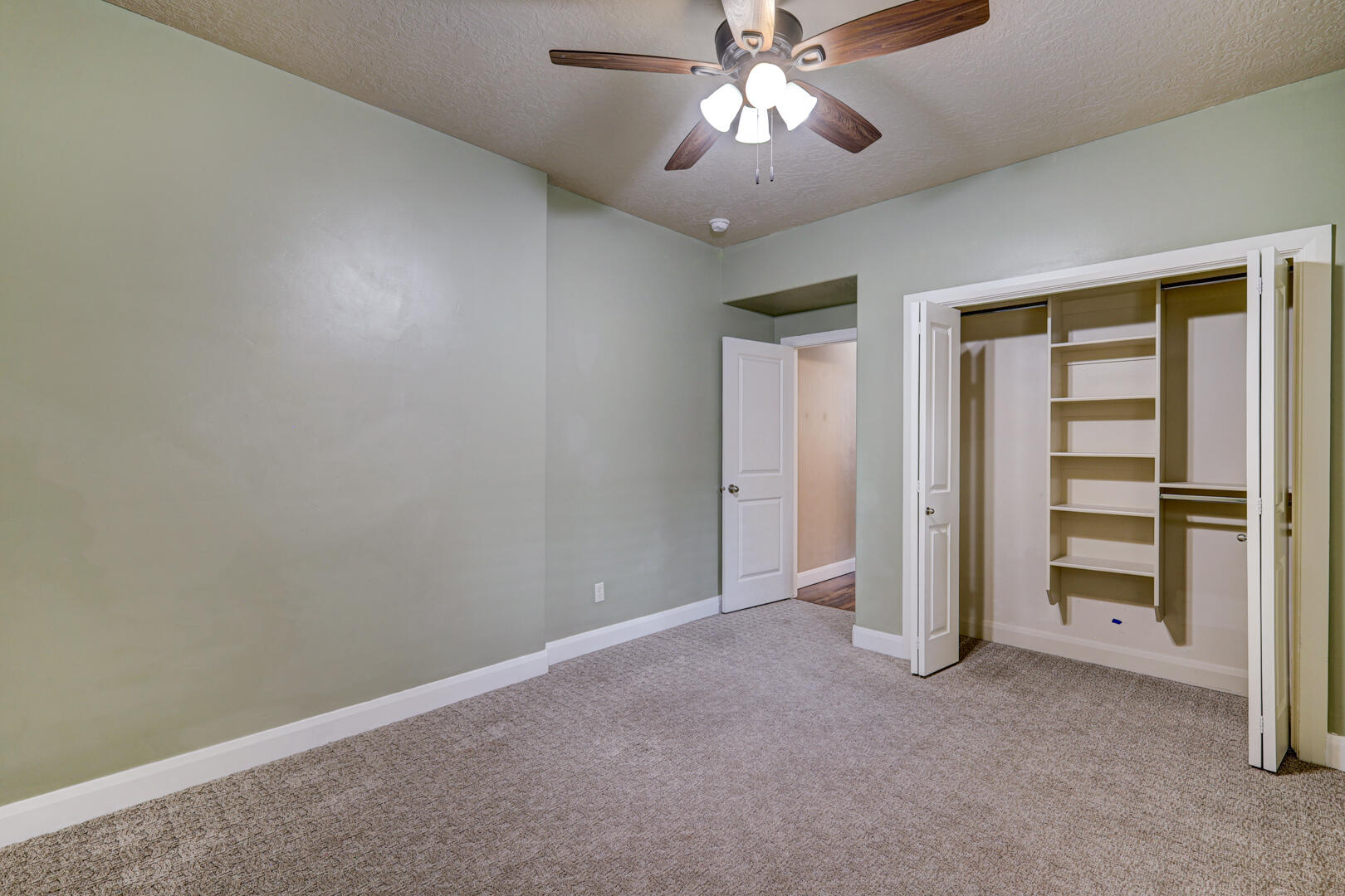 ESTATES AT HIDDEN VALLEY - Residential