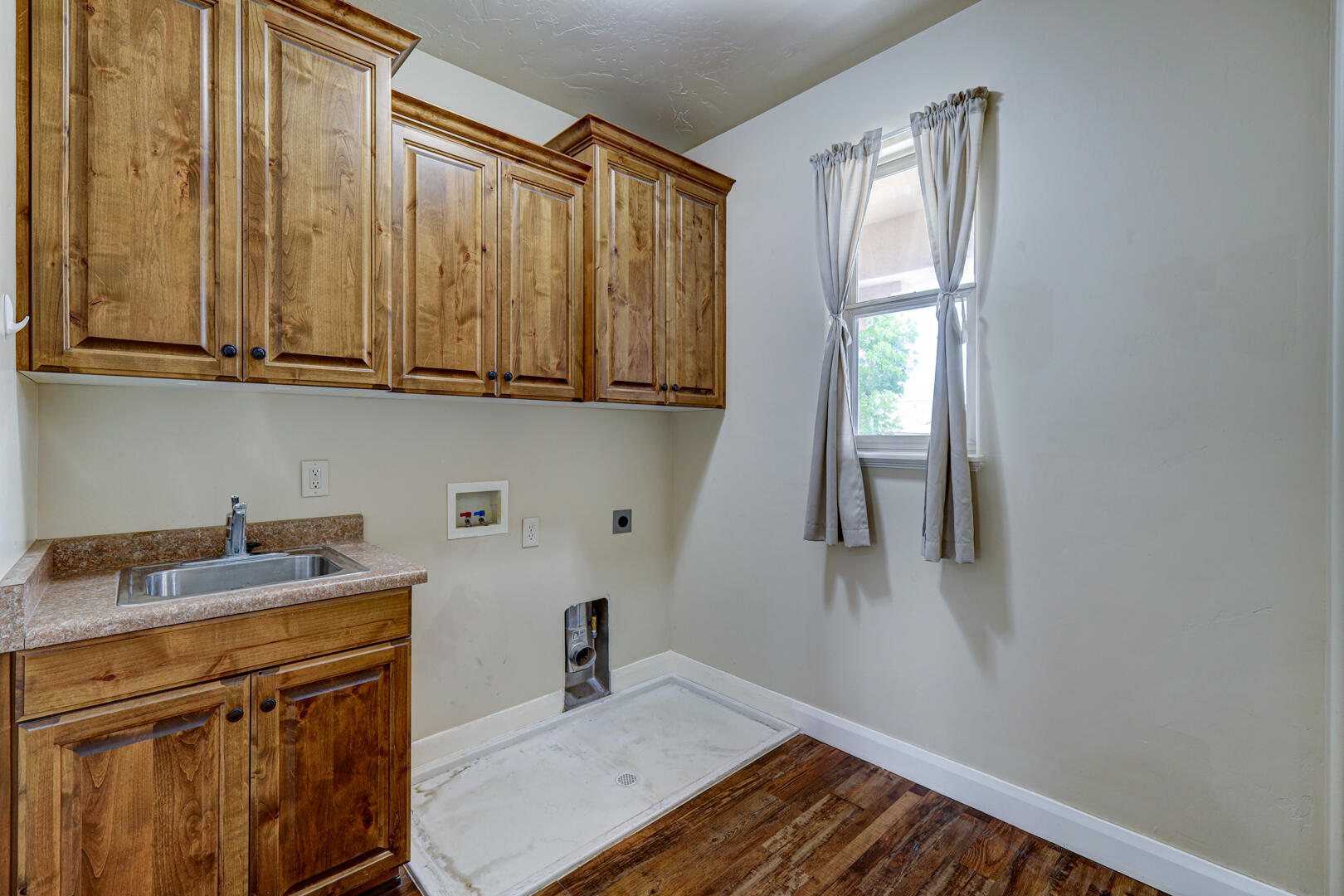 ESTATES AT HIDDEN VALLEY - Residential