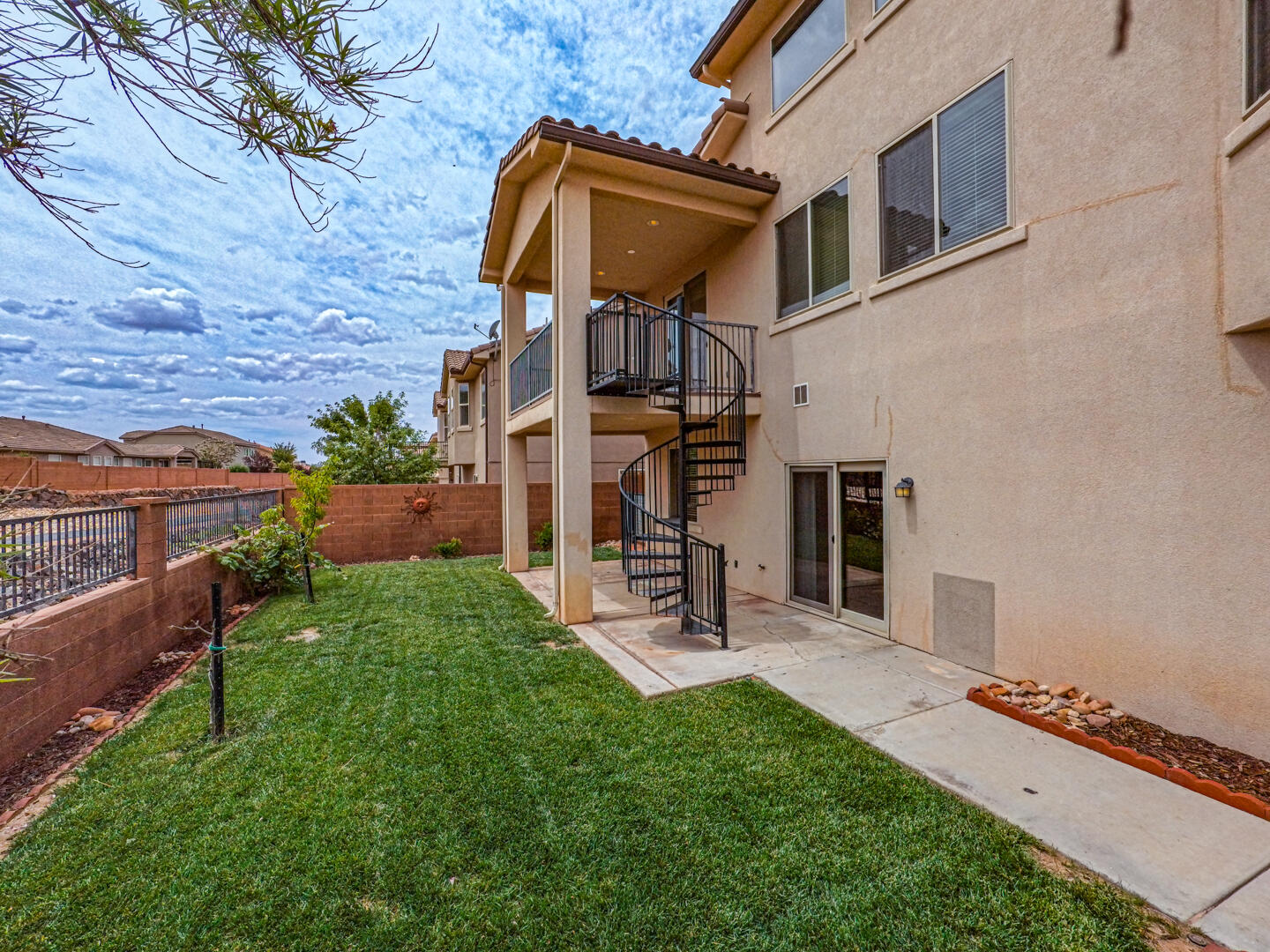 ESTATES AT HIDDEN VALLEY - Residential