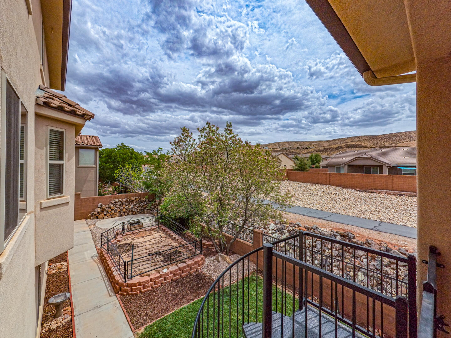 ESTATES AT HIDDEN VALLEY - Residential