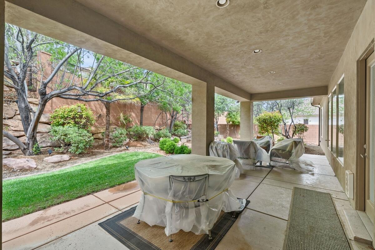 TONAQUINT TERRACE - Residential