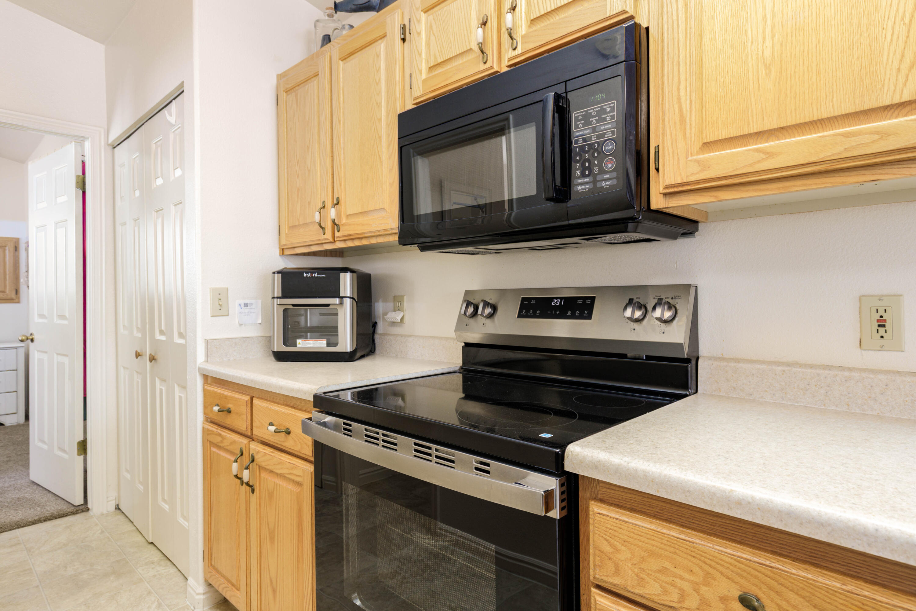 DIXIE DOWNS RV RESORT - Residential