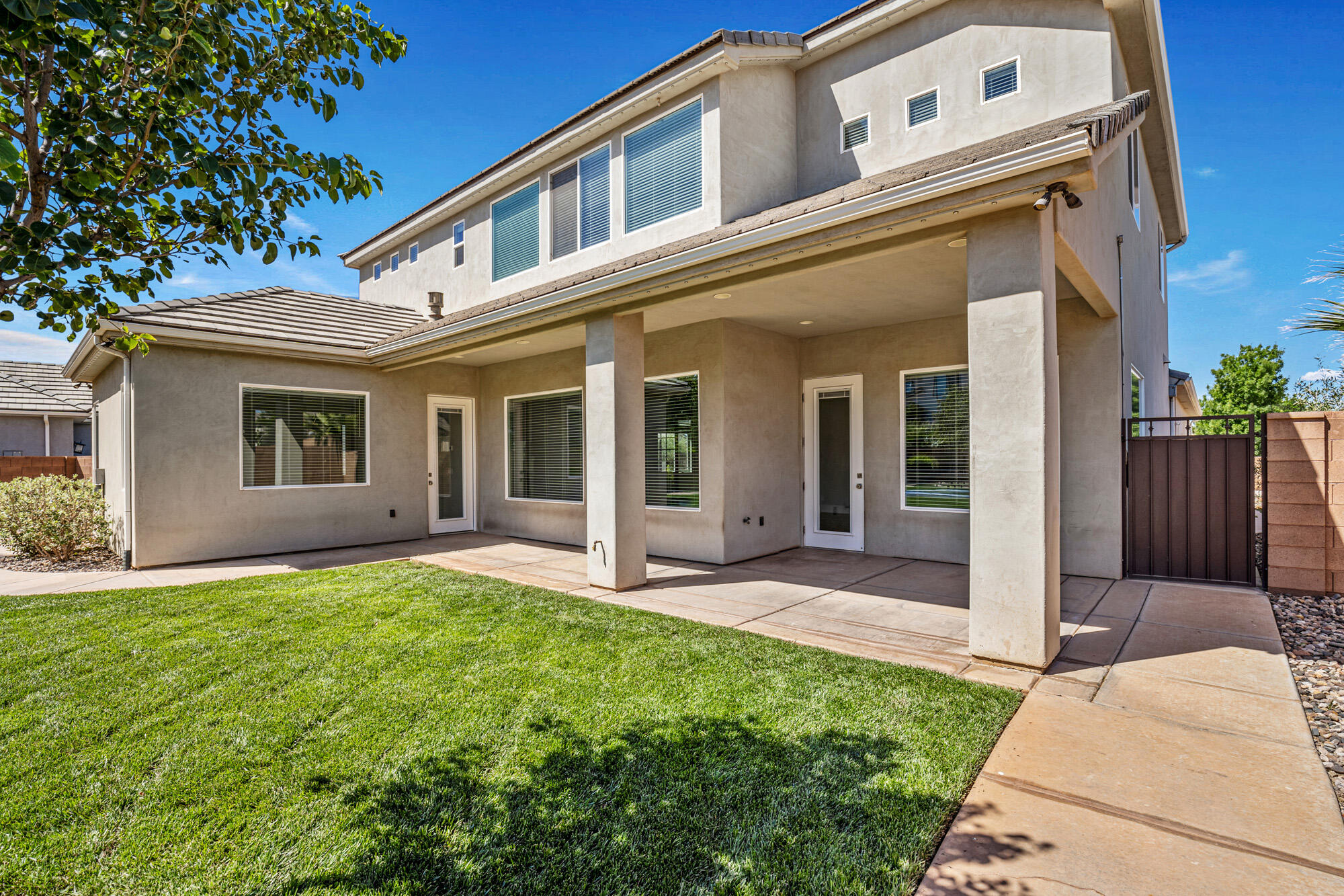 STEEPLECHASE AT WASHINGTON FIELDS - Residential