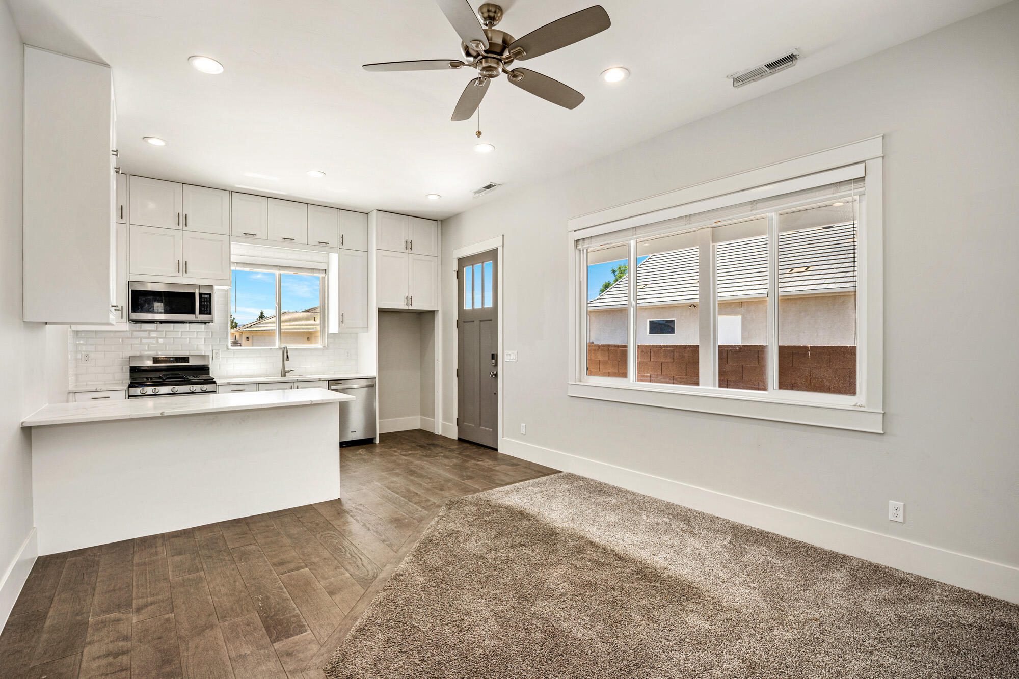 STEEPLECHASE AT WASHINGTON FIELDS - Residential