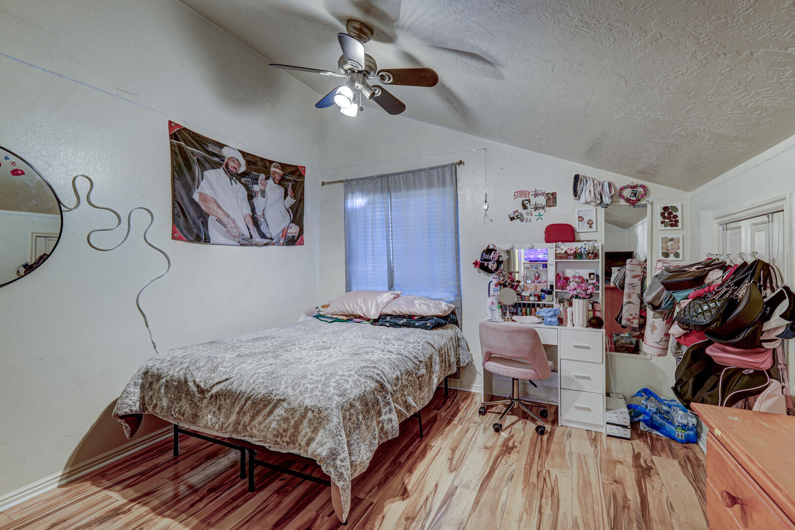 TOWN OAKS - Residential