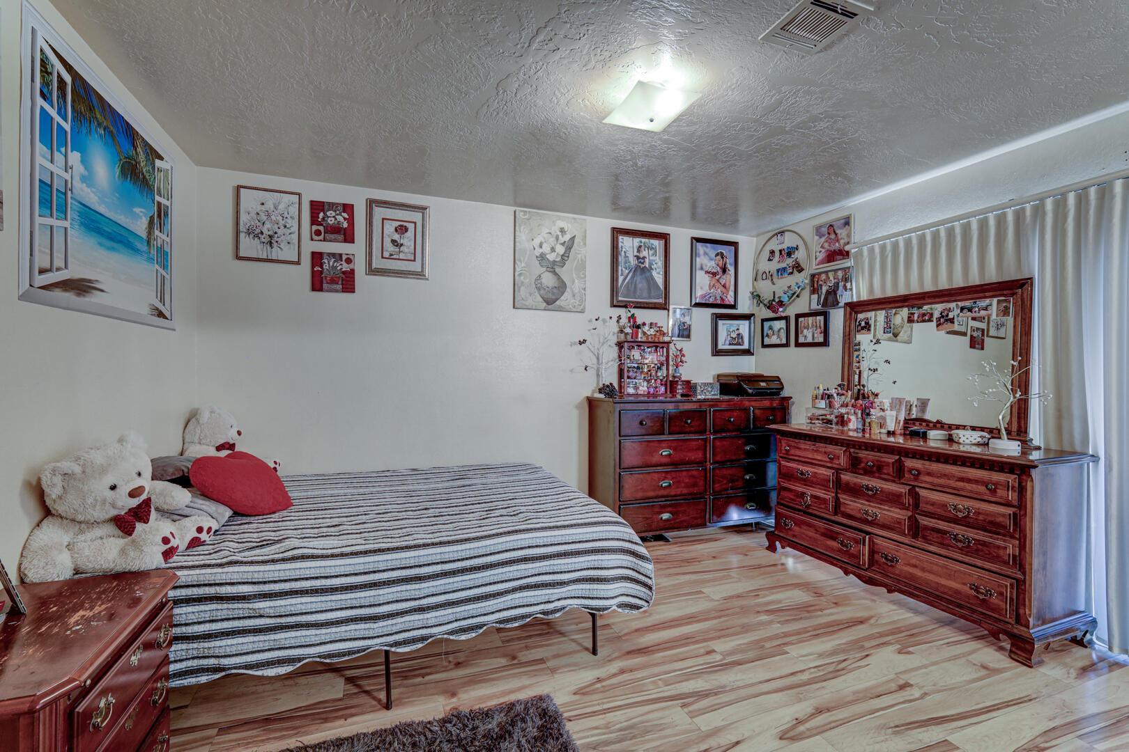 TOWN OAKS - Residential