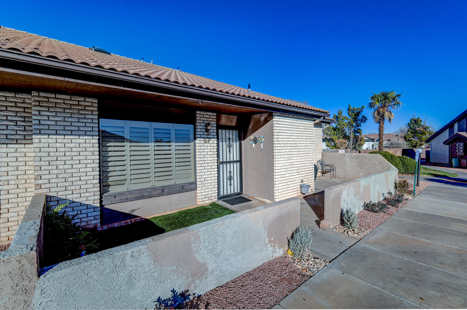 TOWN OAKS - Residential