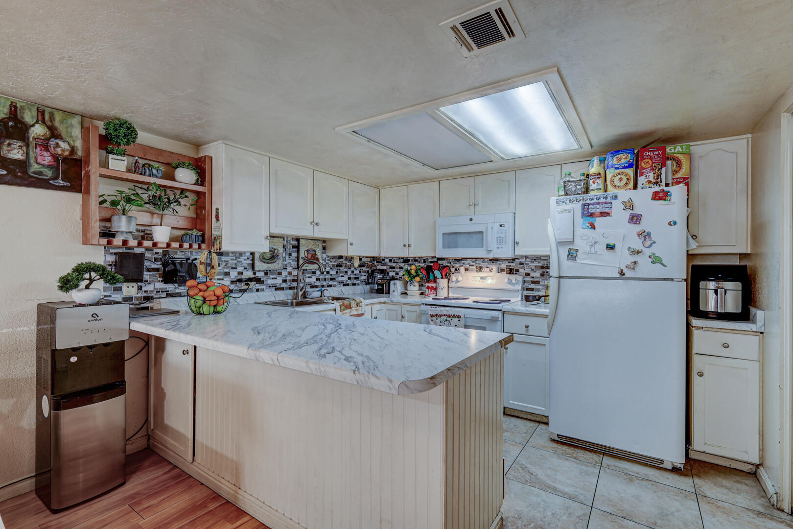 TOWN OAKS - Residential