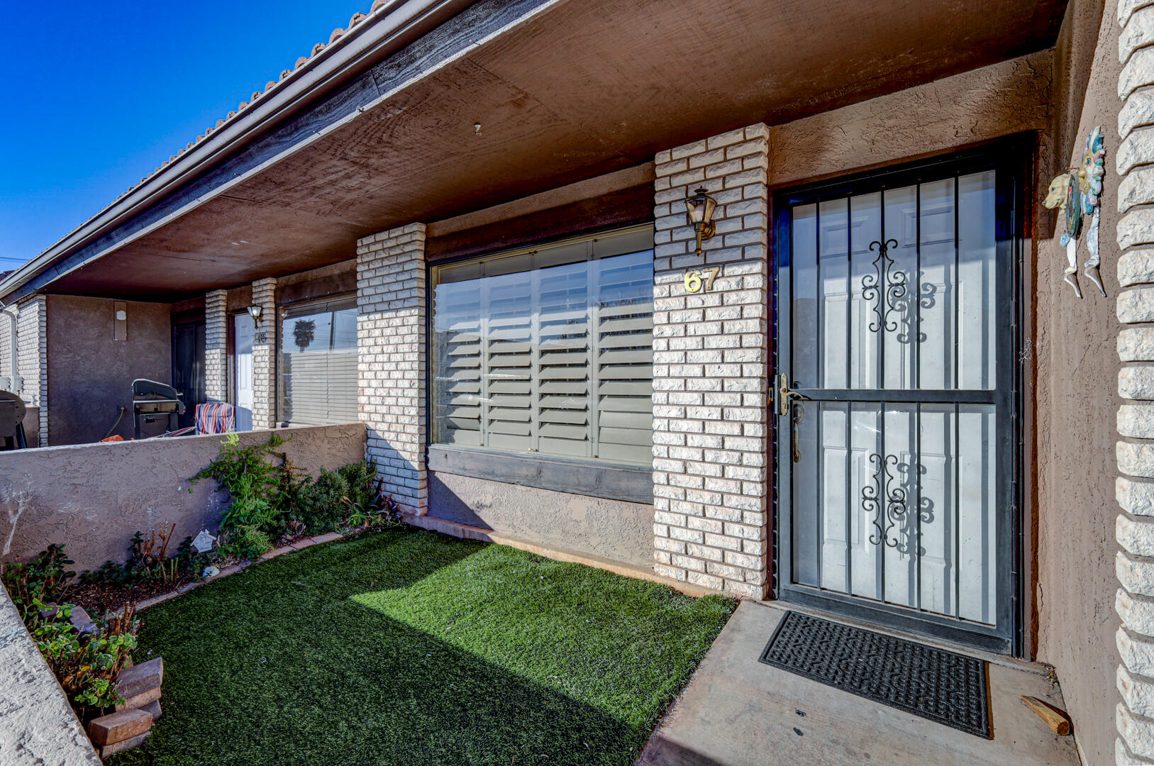 TOWN OAKS - Residential