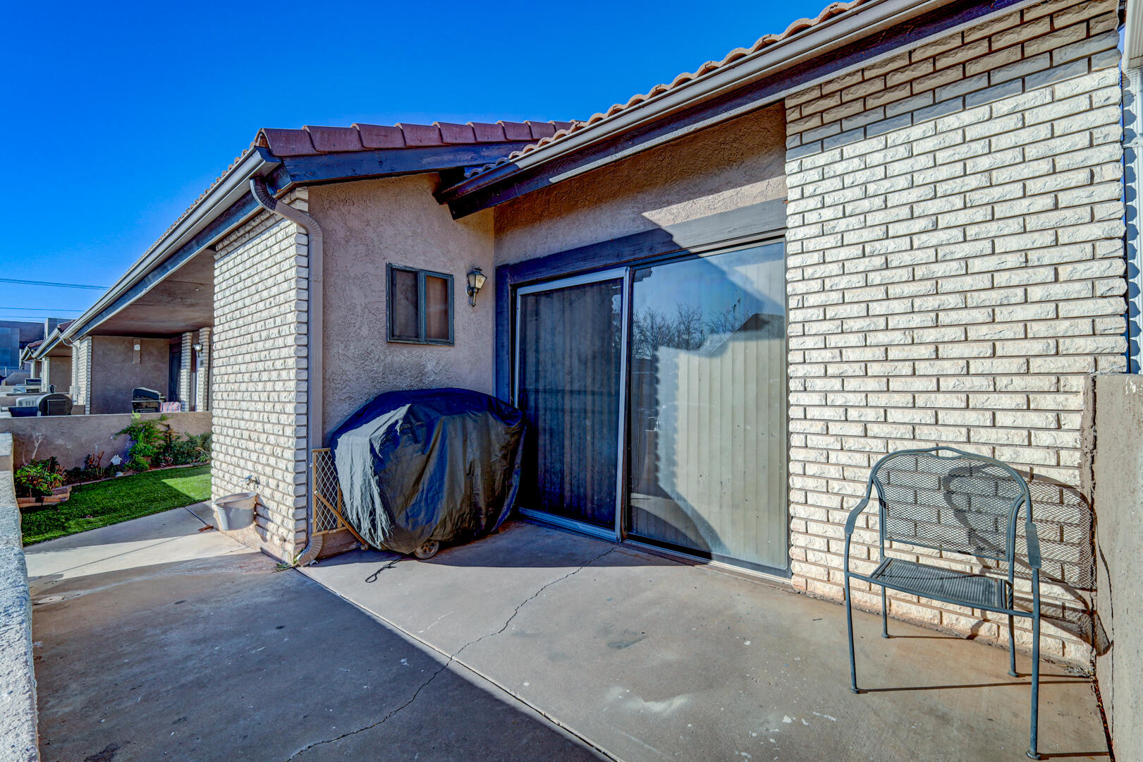 TOWN OAKS - Residential