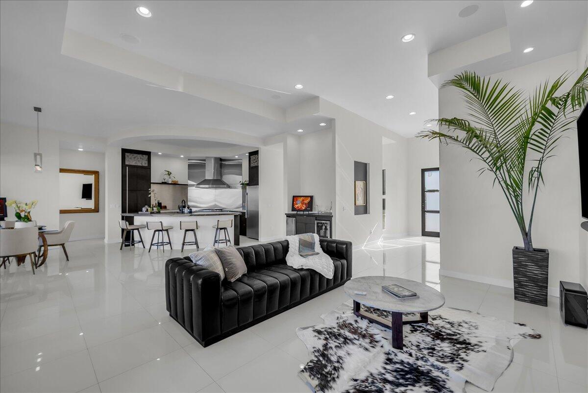 TUSCANY HILLS - Residential