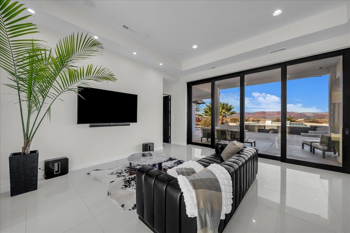 TUSCANY HILLS - Residential