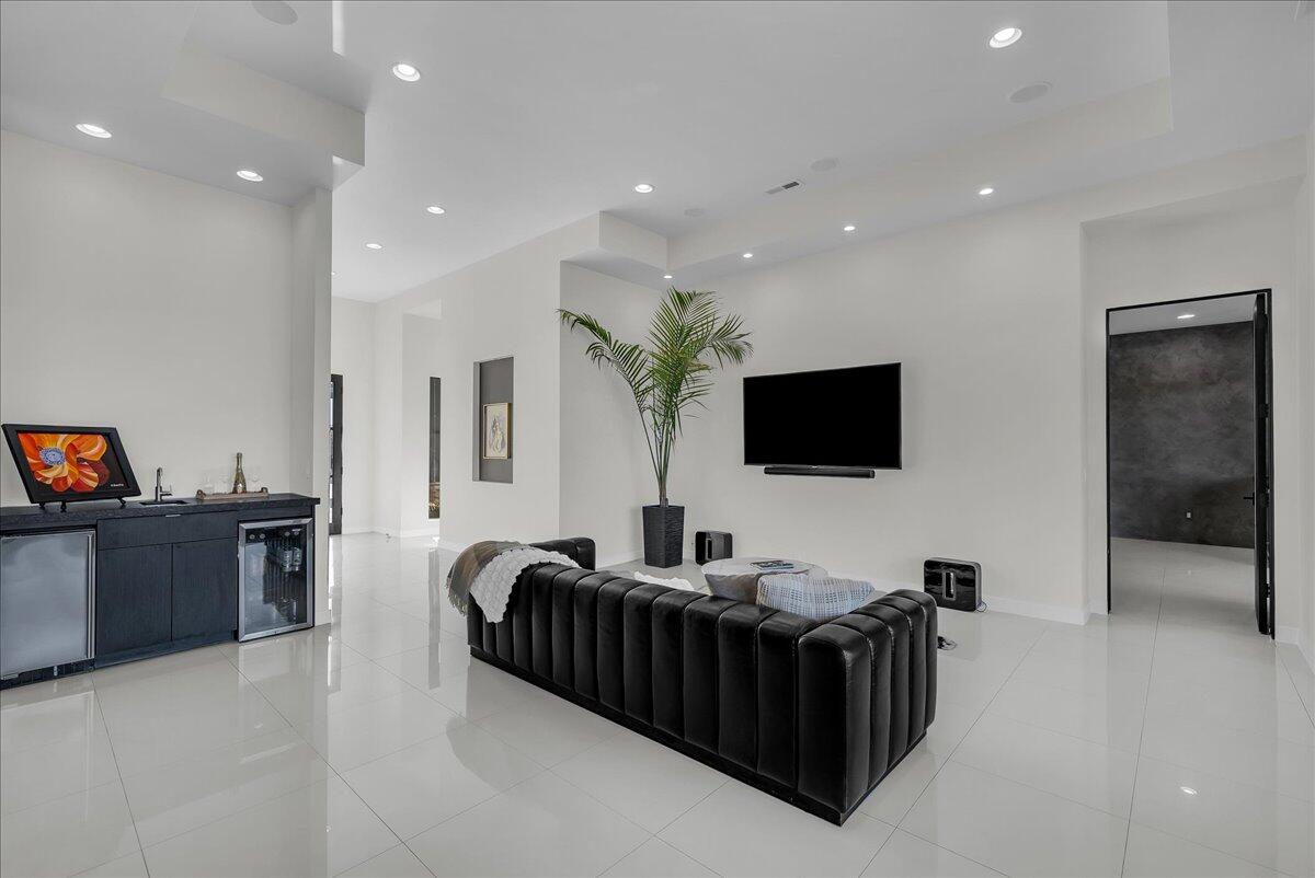 TUSCANY HILLS - Residential