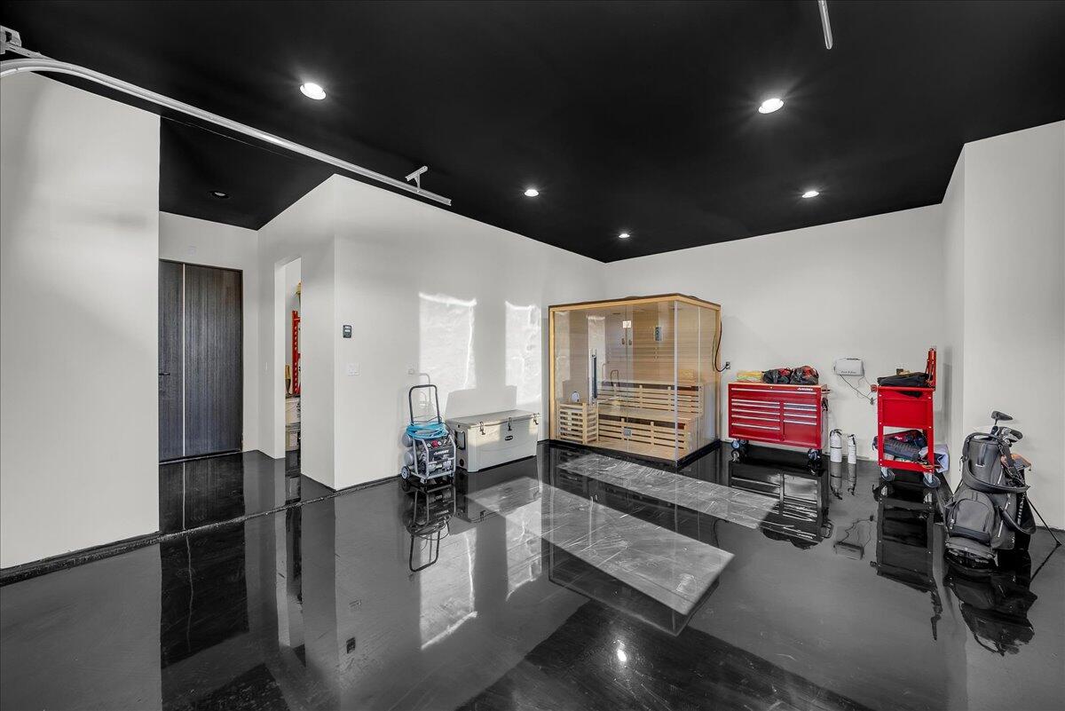 TUSCANY HILLS - Residential