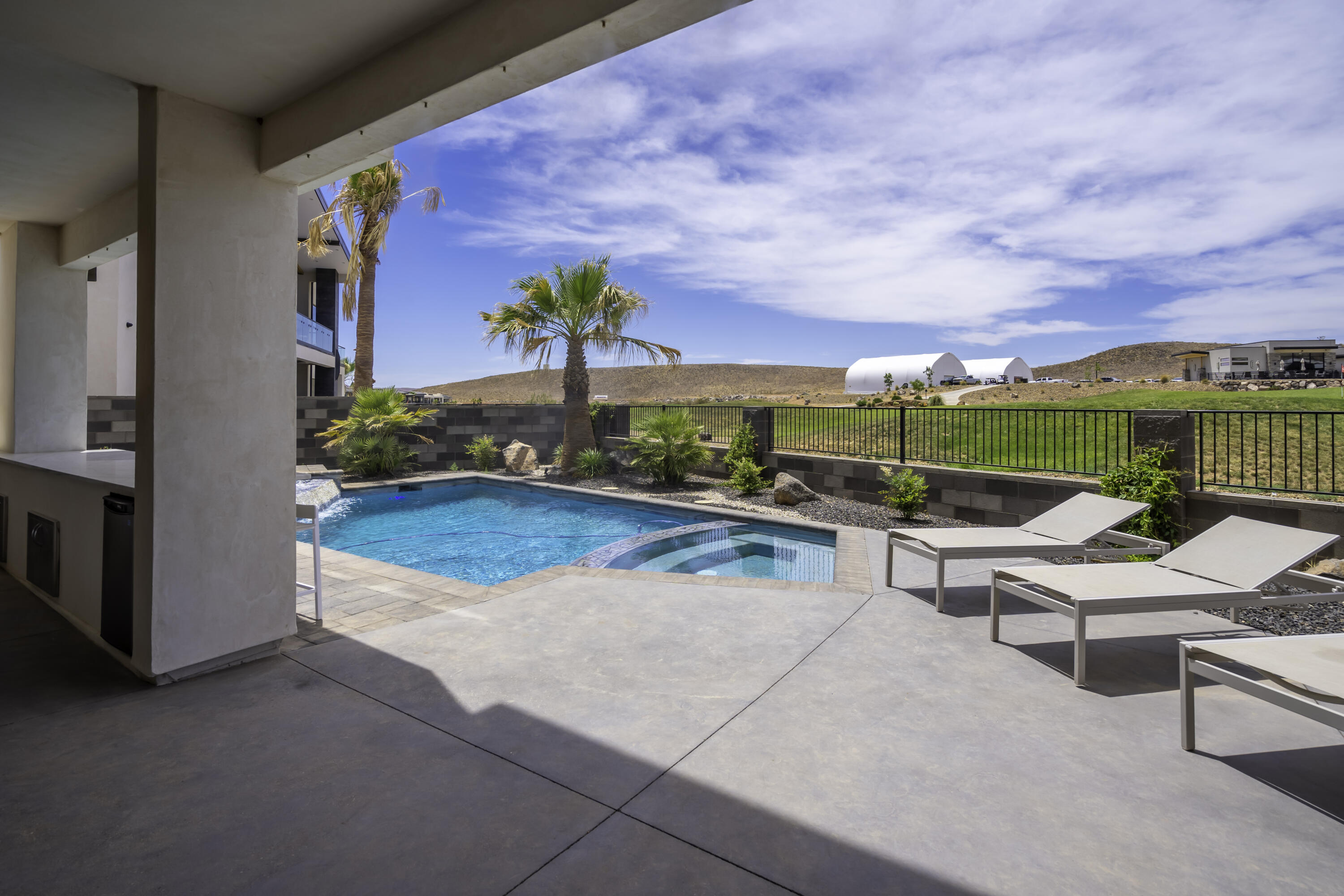 CLIFF VIEW EST AT COPPER ROCK - Residential