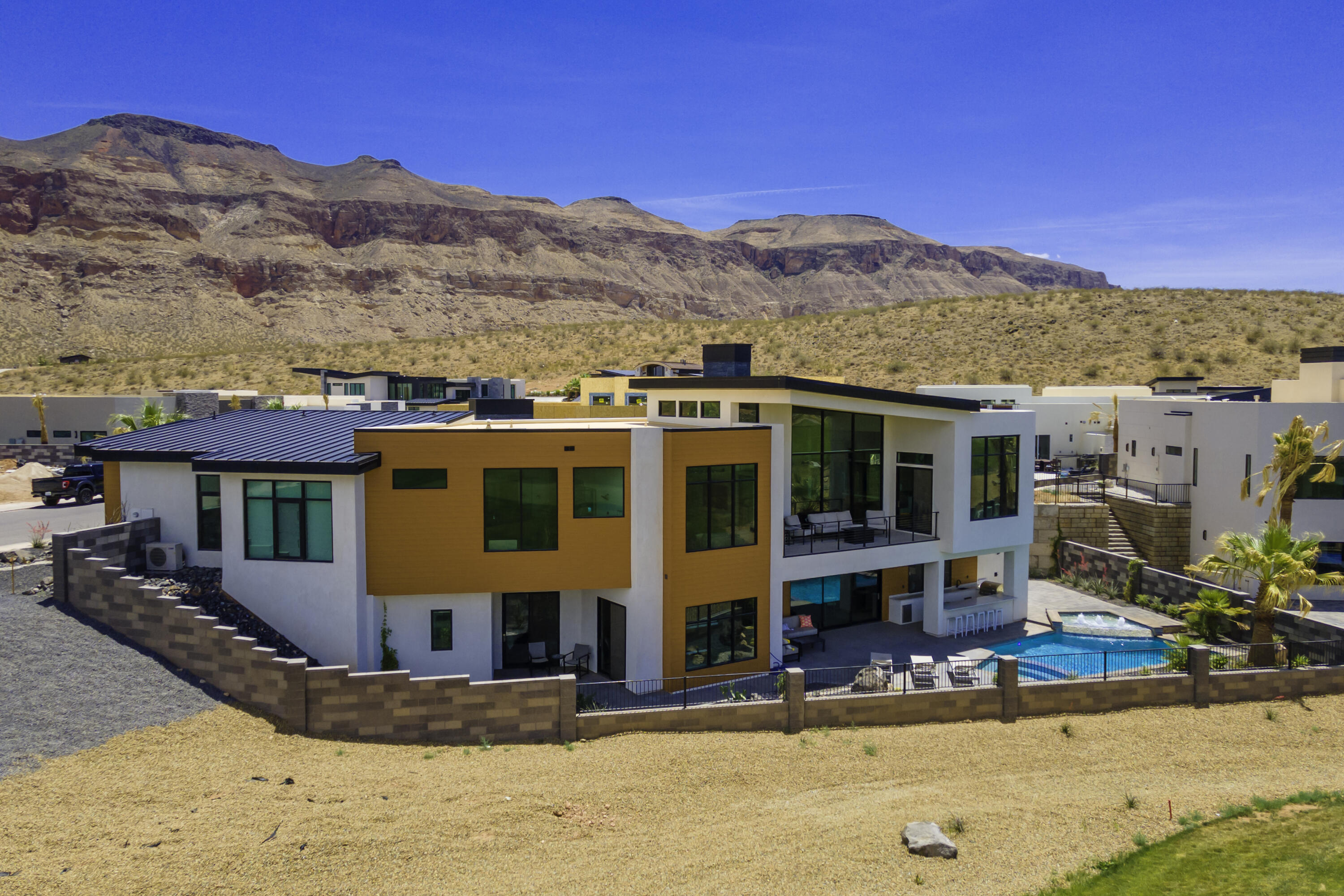 CLIFF VIEW EST AT COPPER ROCK - Residential